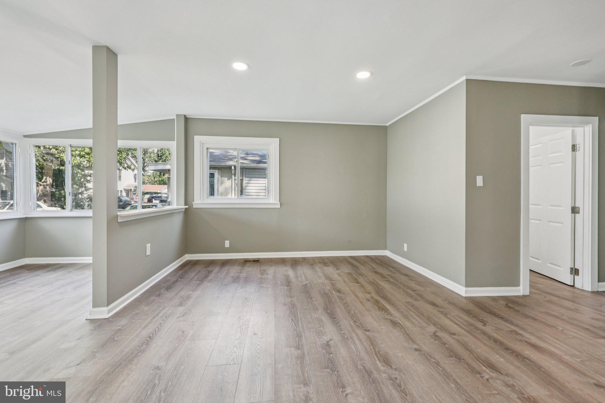 IDLEWILDE ON THE BAY - Residential