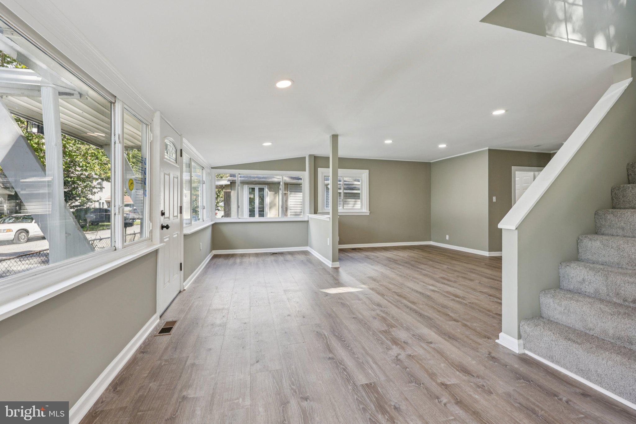 IDLEWILDE ON THE BAY - Residential