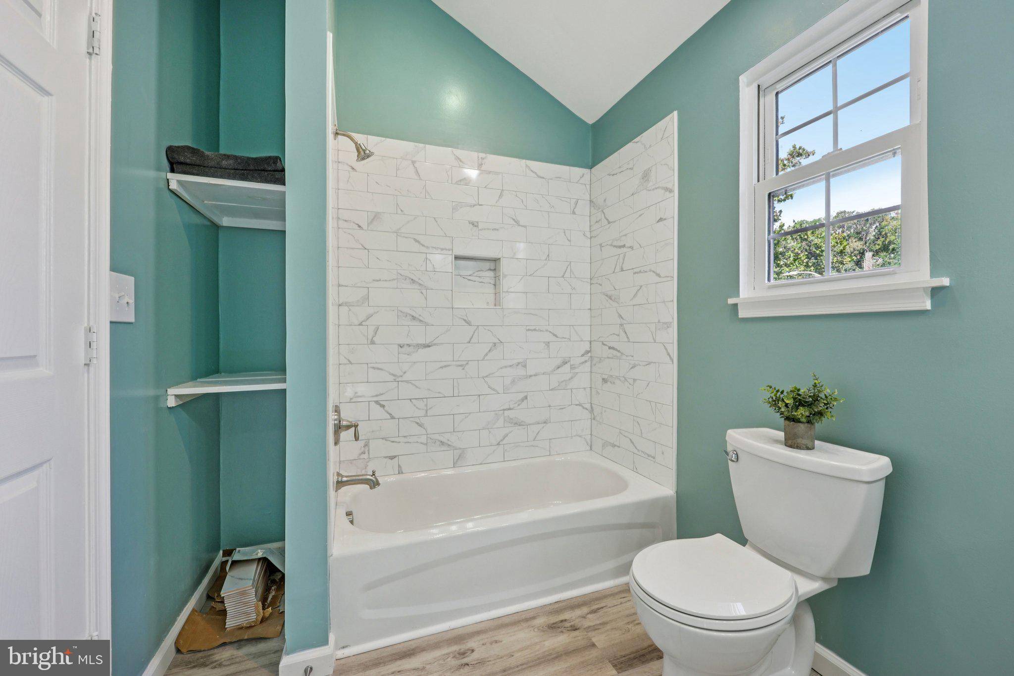 IDLEWILDE ON THE BAY - Residential