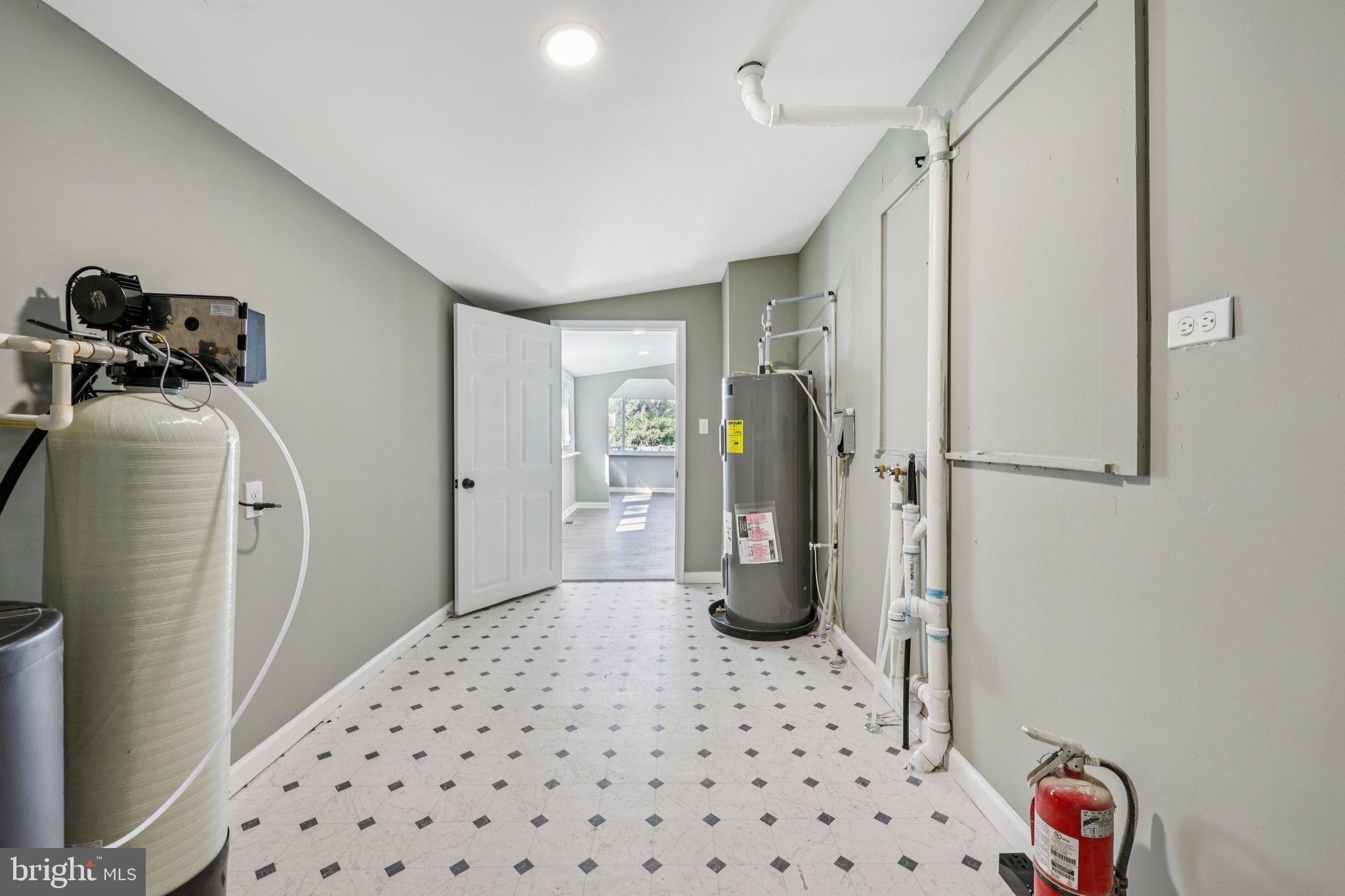 IDLEWILDE ON THE BAY - Residential