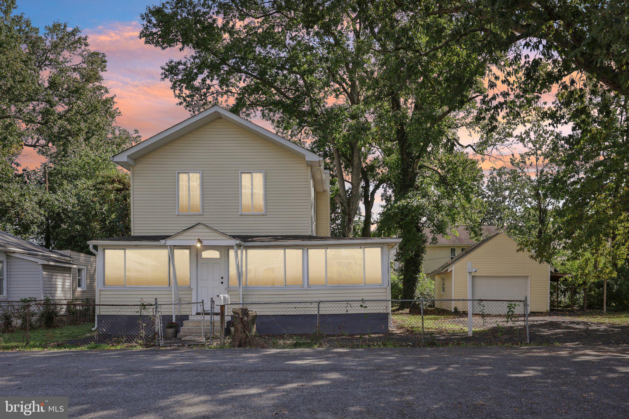 IDLEWILDE ON THE BAY - Residential