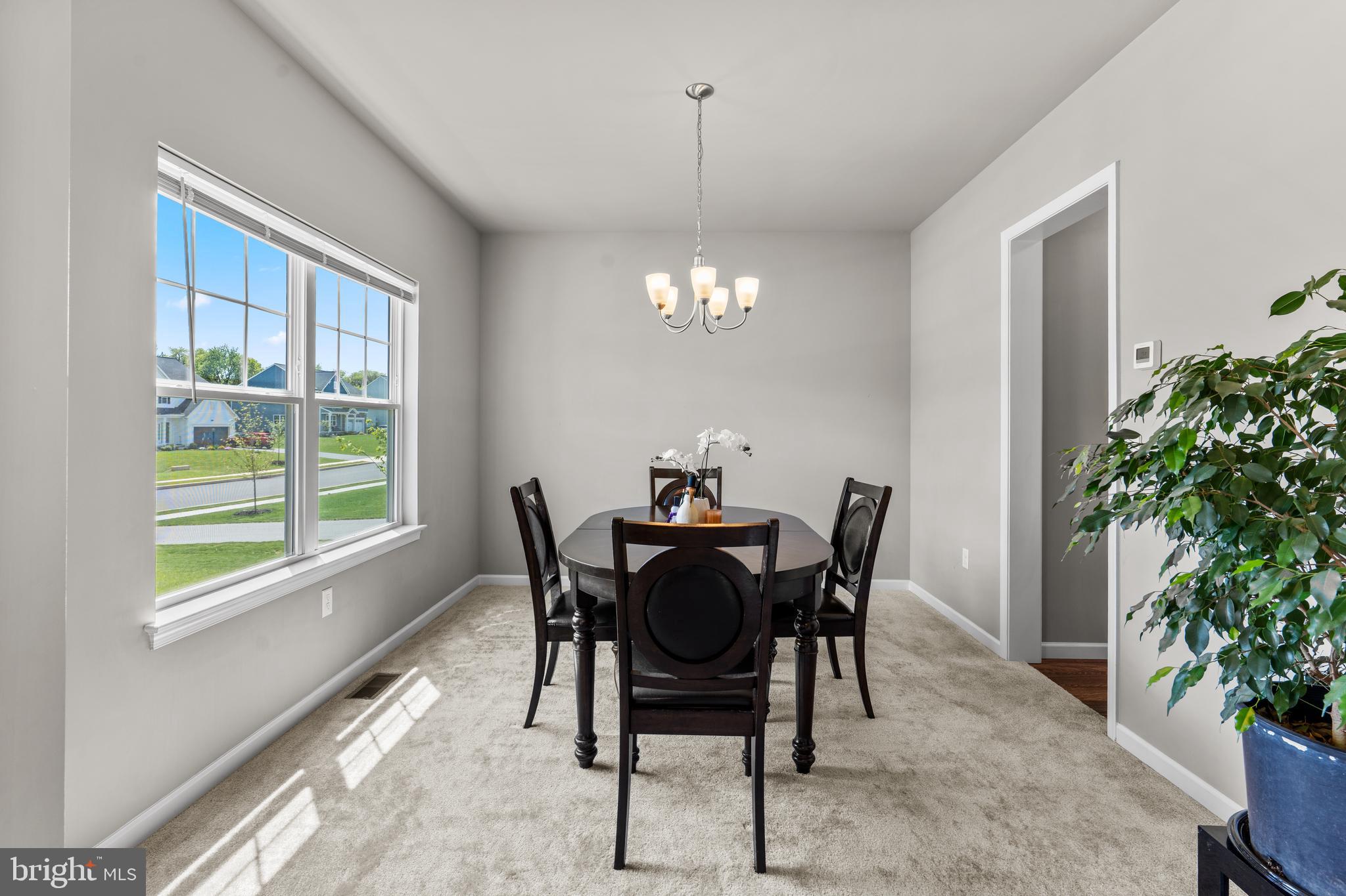 JEFFERSON COURT - Residential