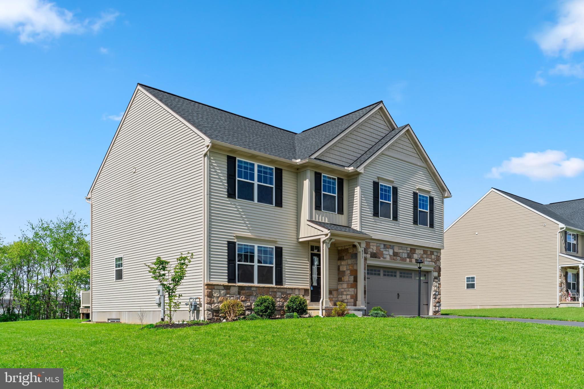 JEFFERSON COURT - Residential