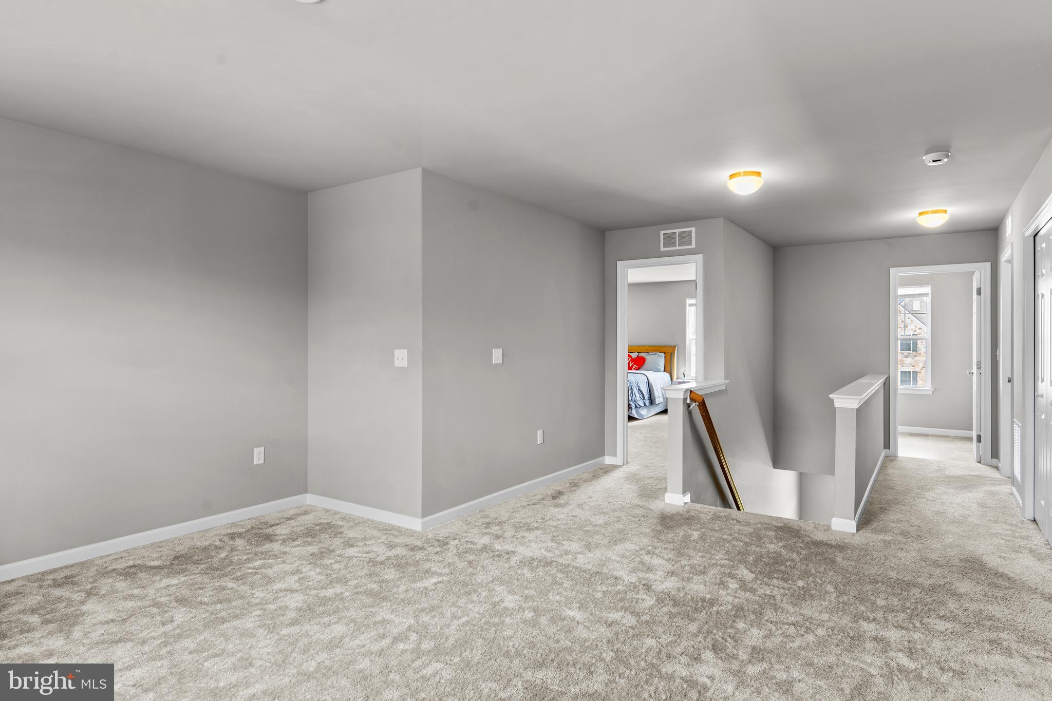 JEFFERSON COURT - Residential