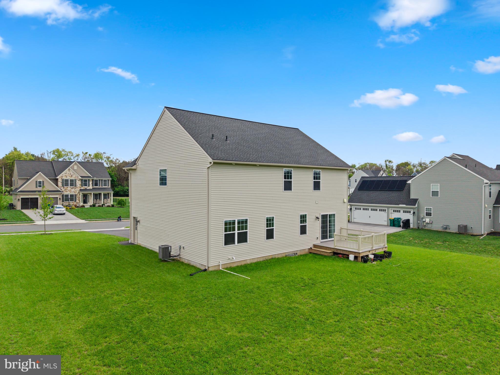 JEFFERSON COURT - Residential