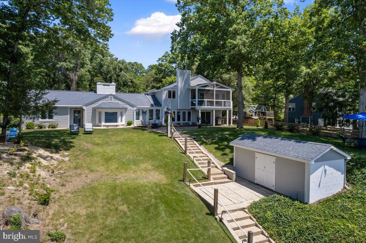 194 HARBOR DRIVE