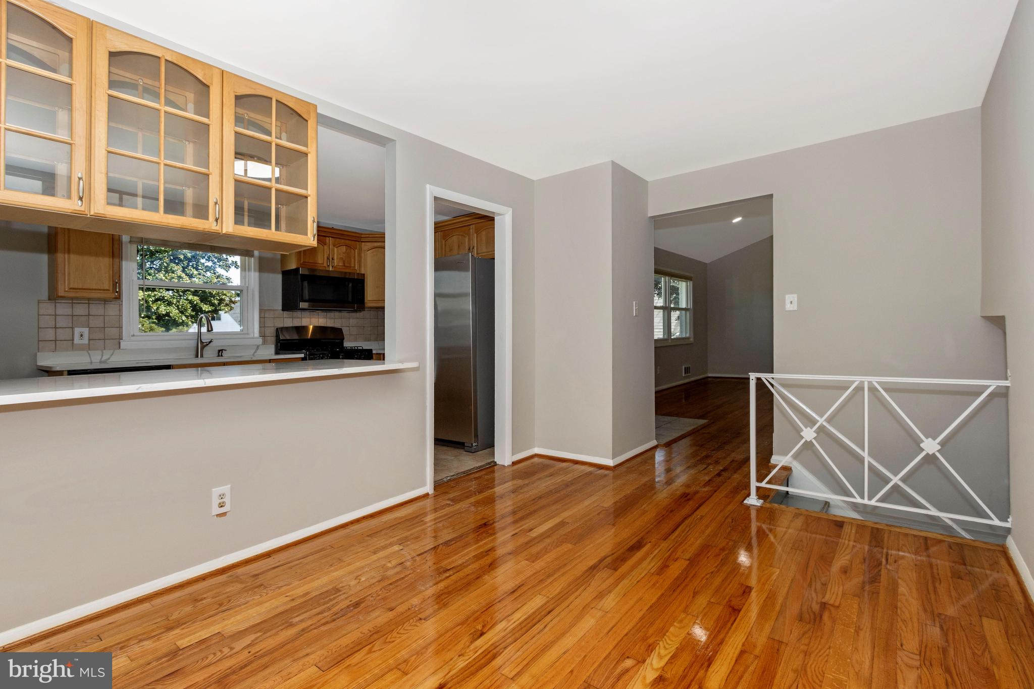 TEN ACRES - Residential