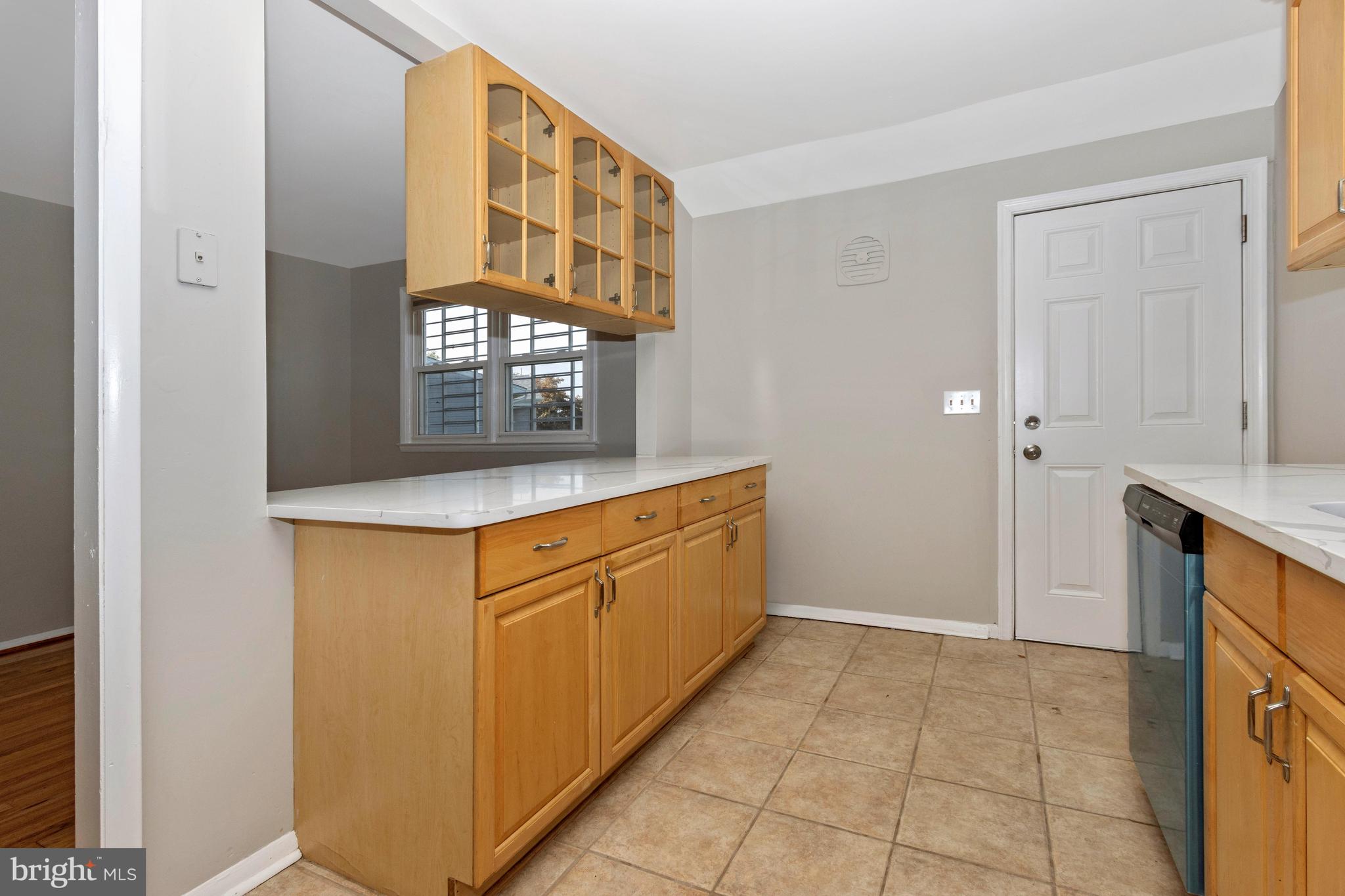 TEN ACRES - Residential