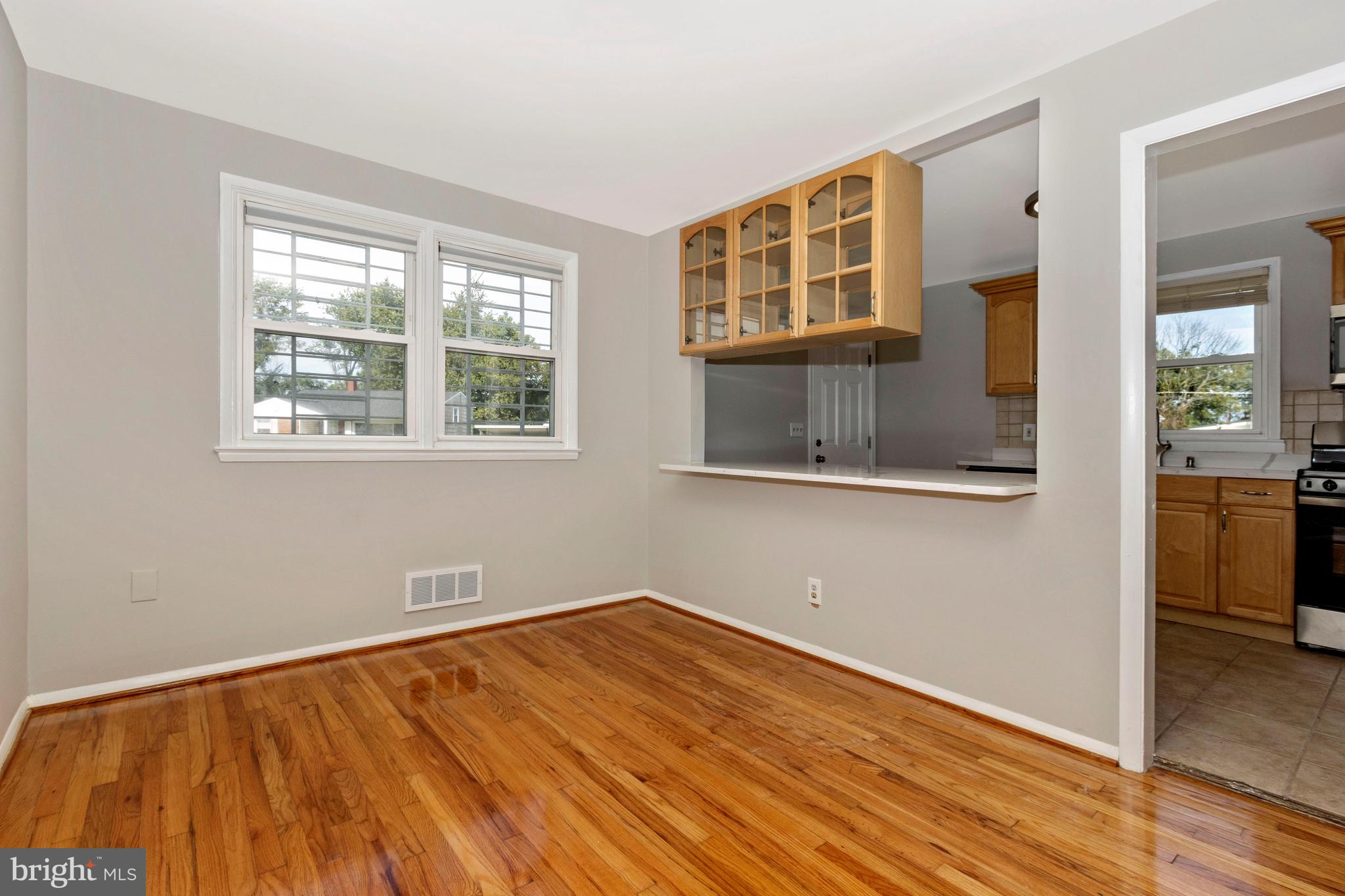 TEN ACRES - Residential