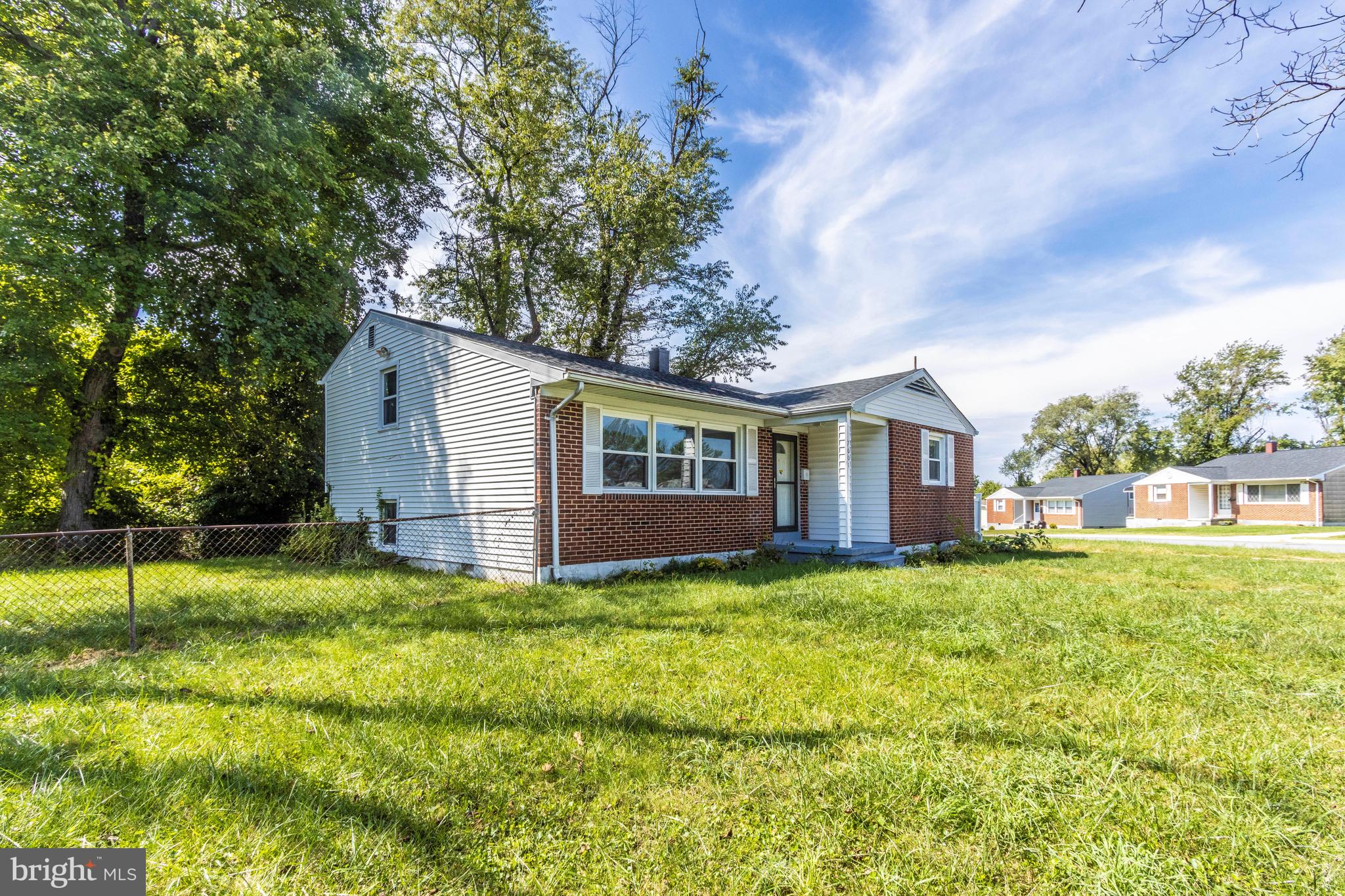 TEN ACRES - Residential