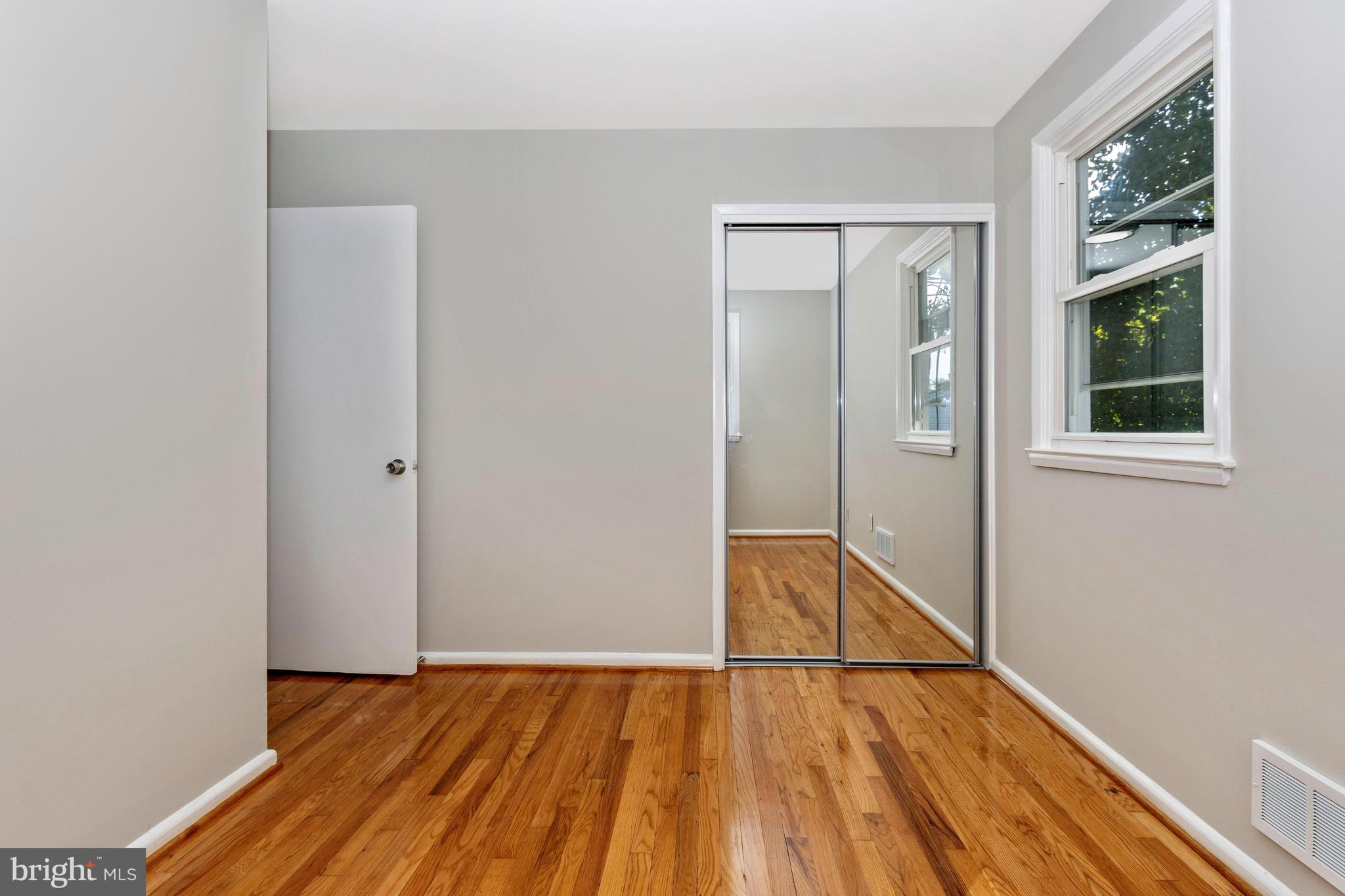 TEN ACRES - Residential