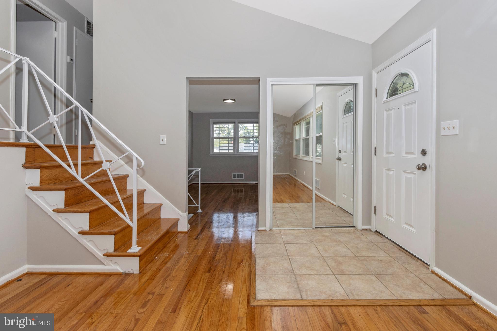 TEN ACRES - Residential