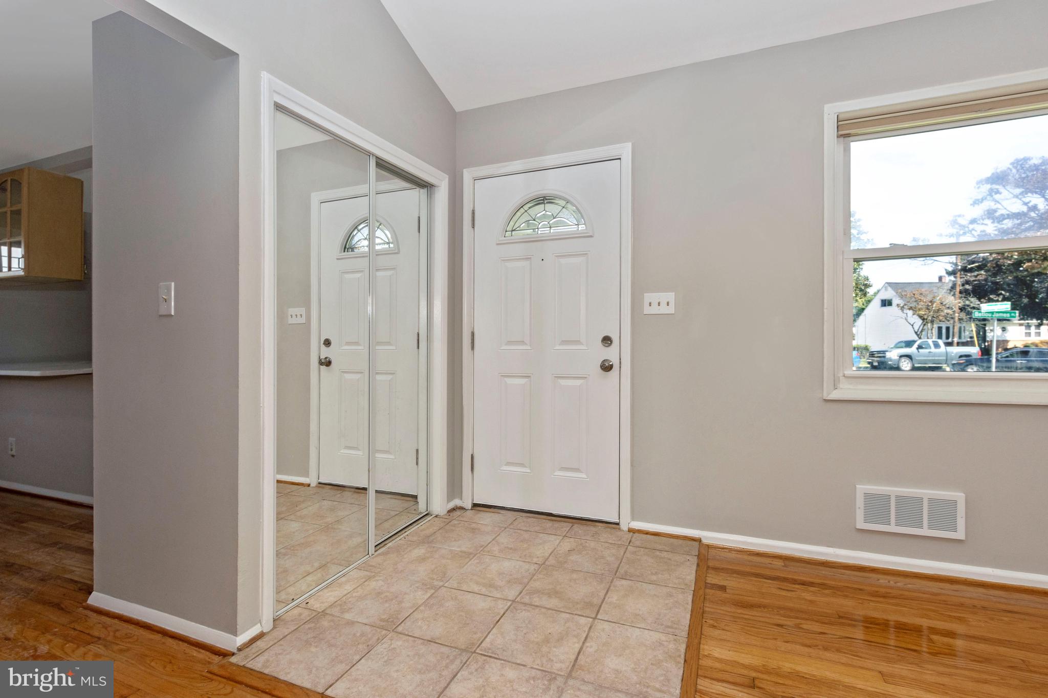 TEN ACRES - Residential