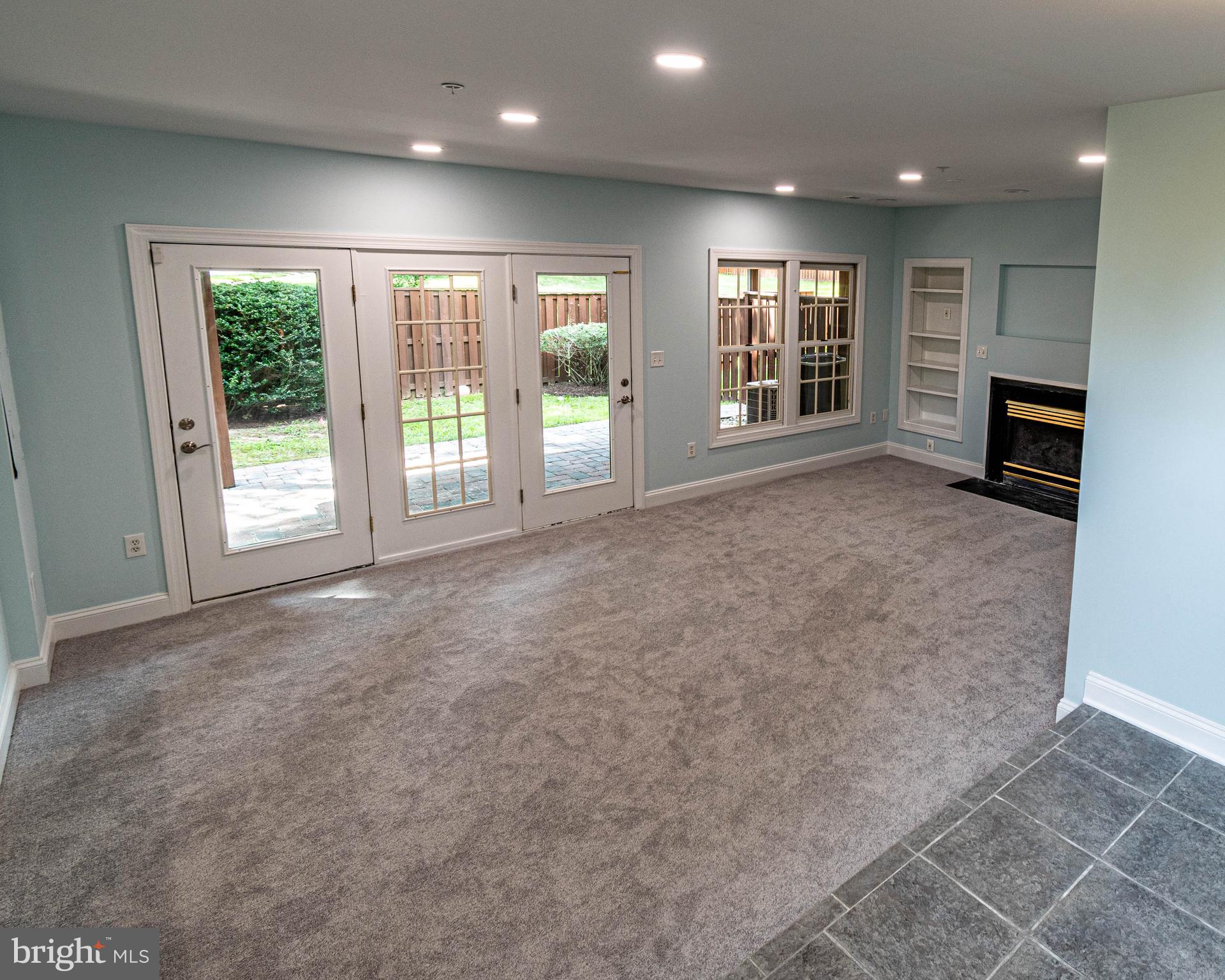 PINEY GLEN VILLAGE - Residential