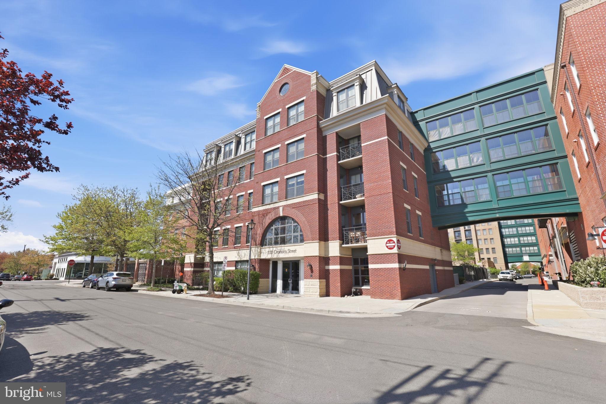 1111 ORONOCO STREET 225