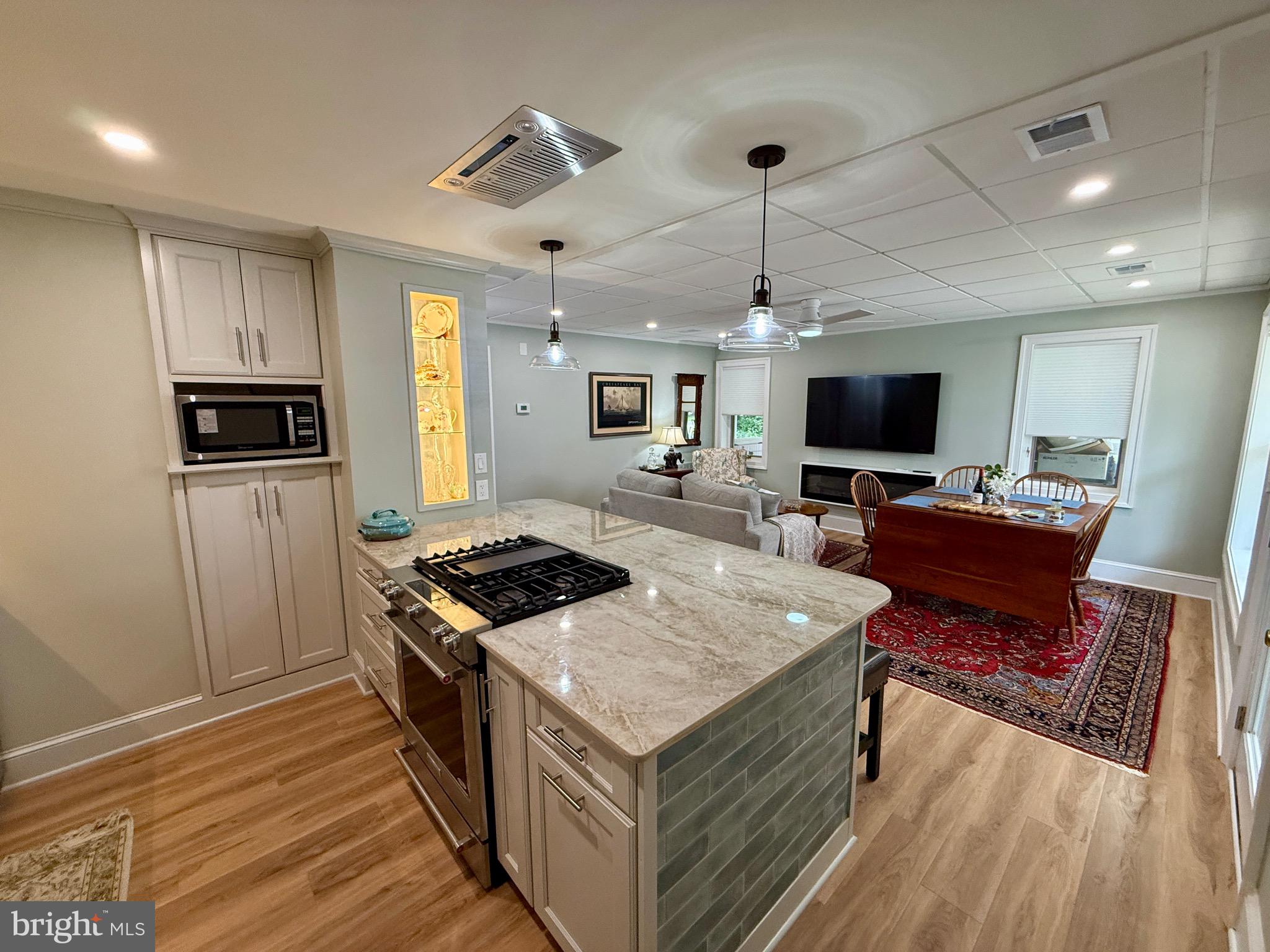 110 ANNAPOLIS STREET B