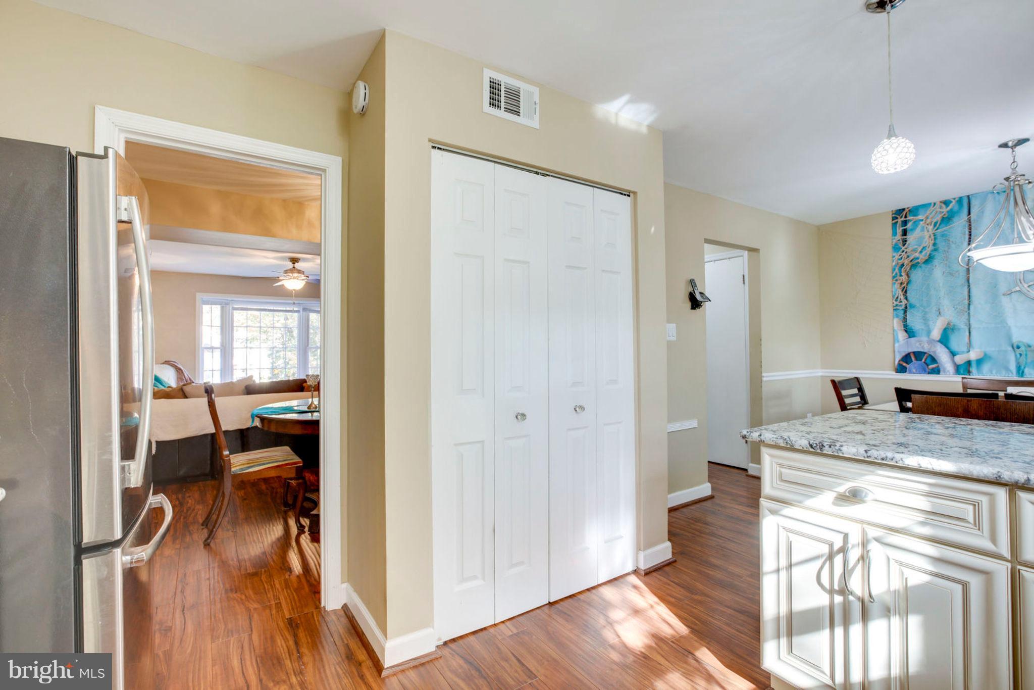 SARATOGA TOWNHOUSES - Residential