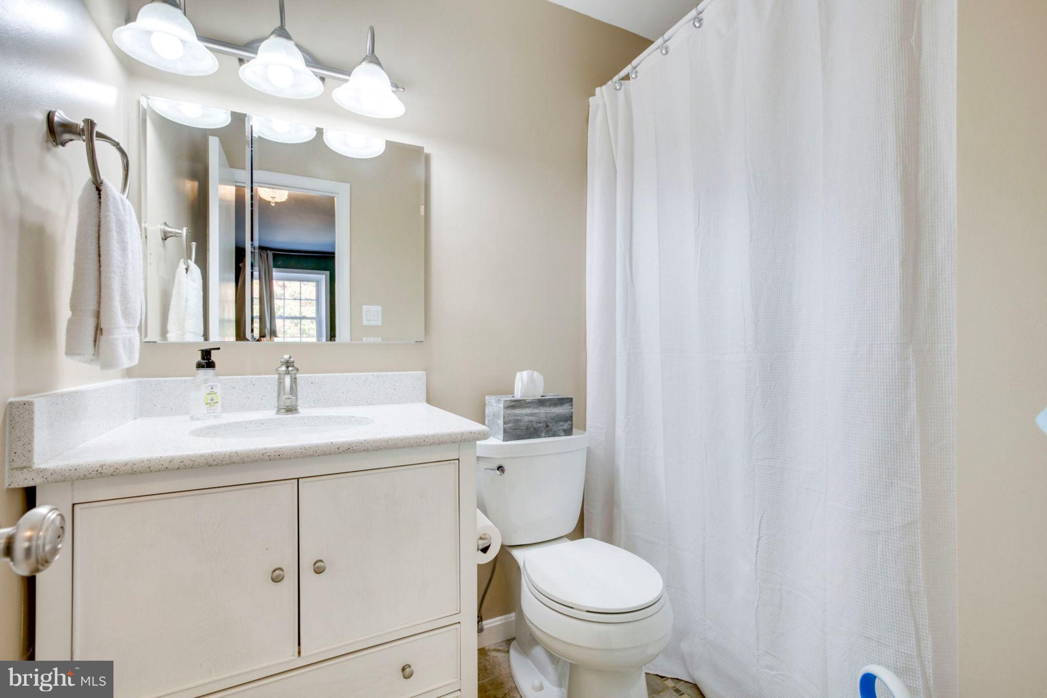 SARATOGA TOWNHOUSES - Residential