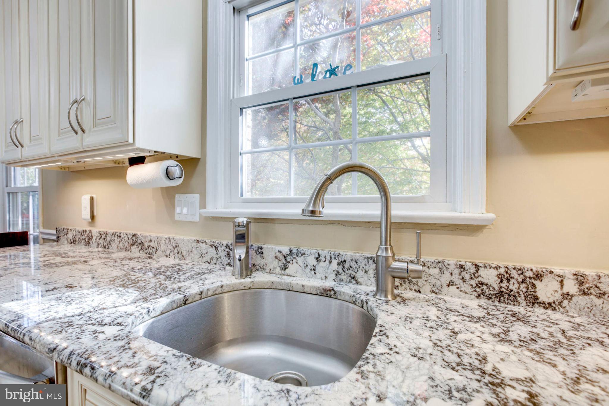 SARATOGA TOWNHOUSES - Residential