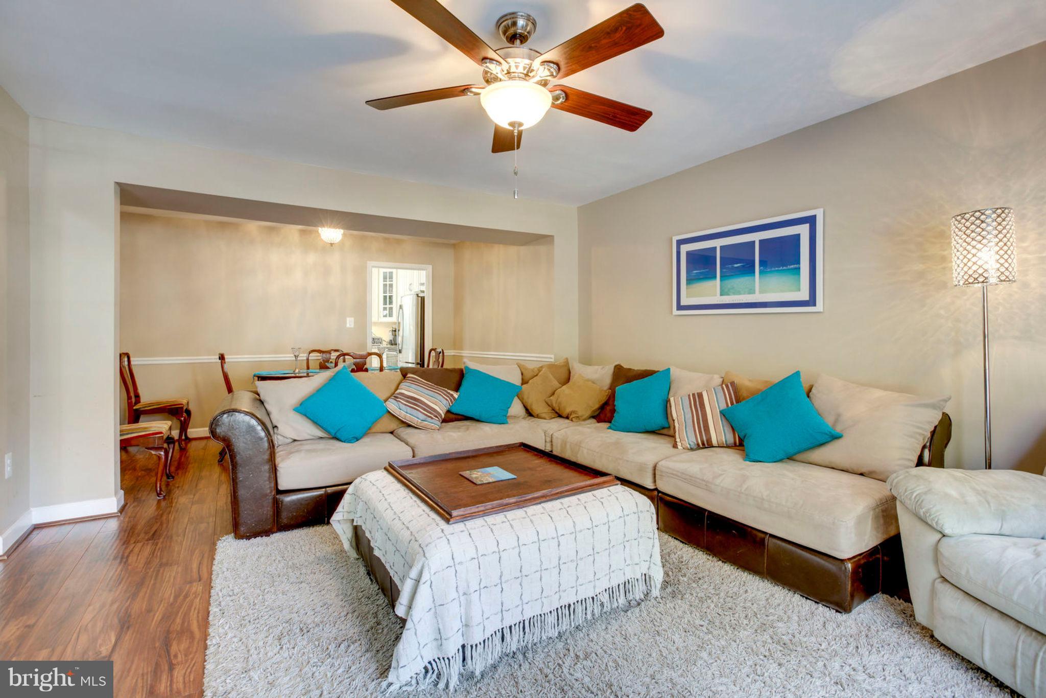 SARATOGA TOWNHOUSES - Residential