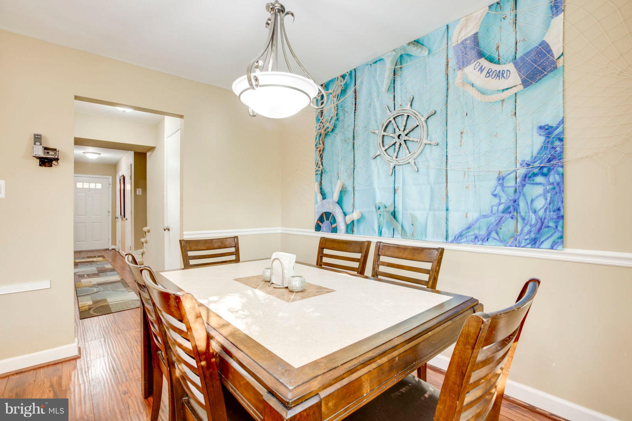 SARATOGA TOWNHOUSES - Residential