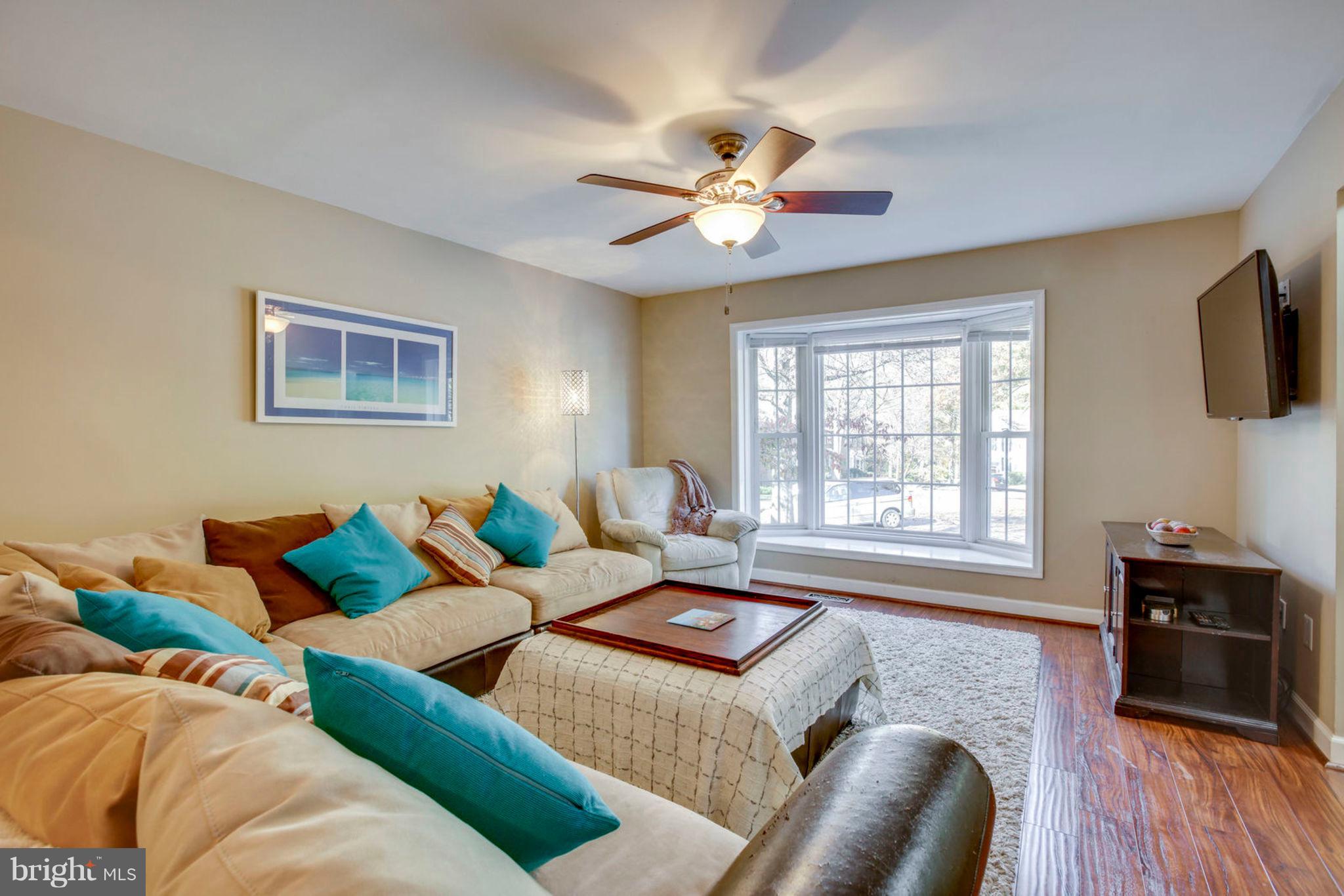 SARATOGA TOWNHOUSES - Residential