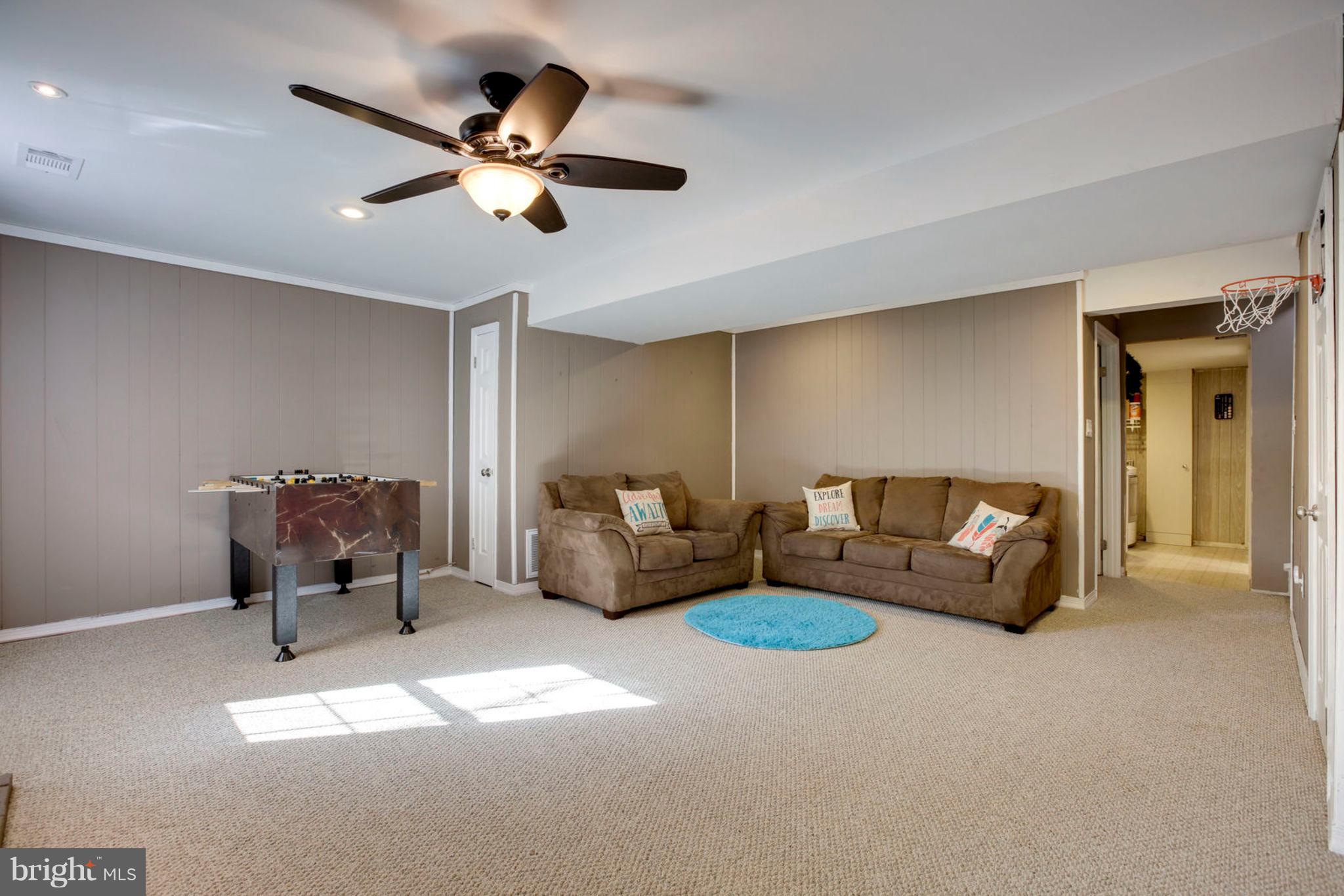 SARATOGA TOWNHOUSES - Residential