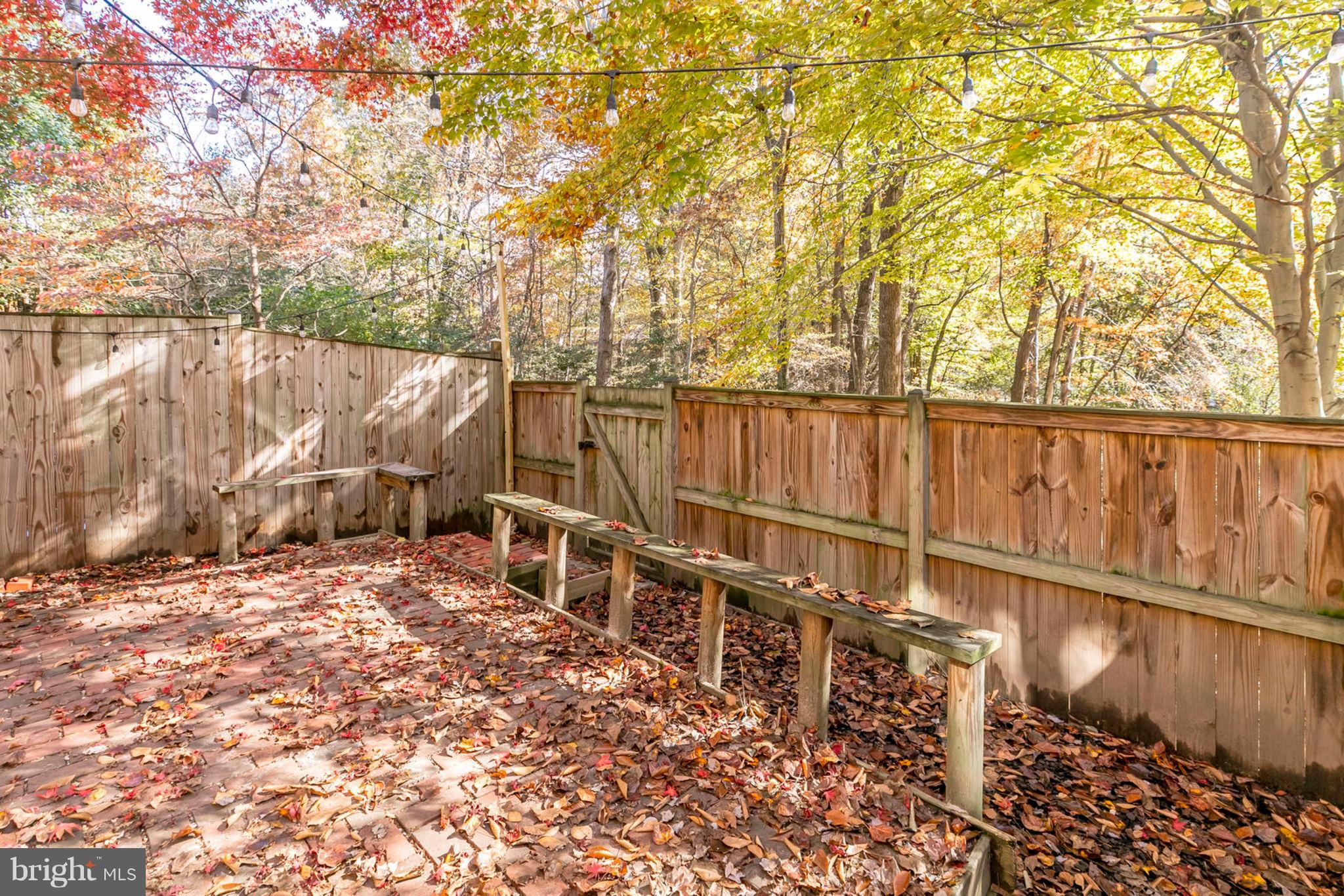 SARATOGA TOWNHOUSES - Residential