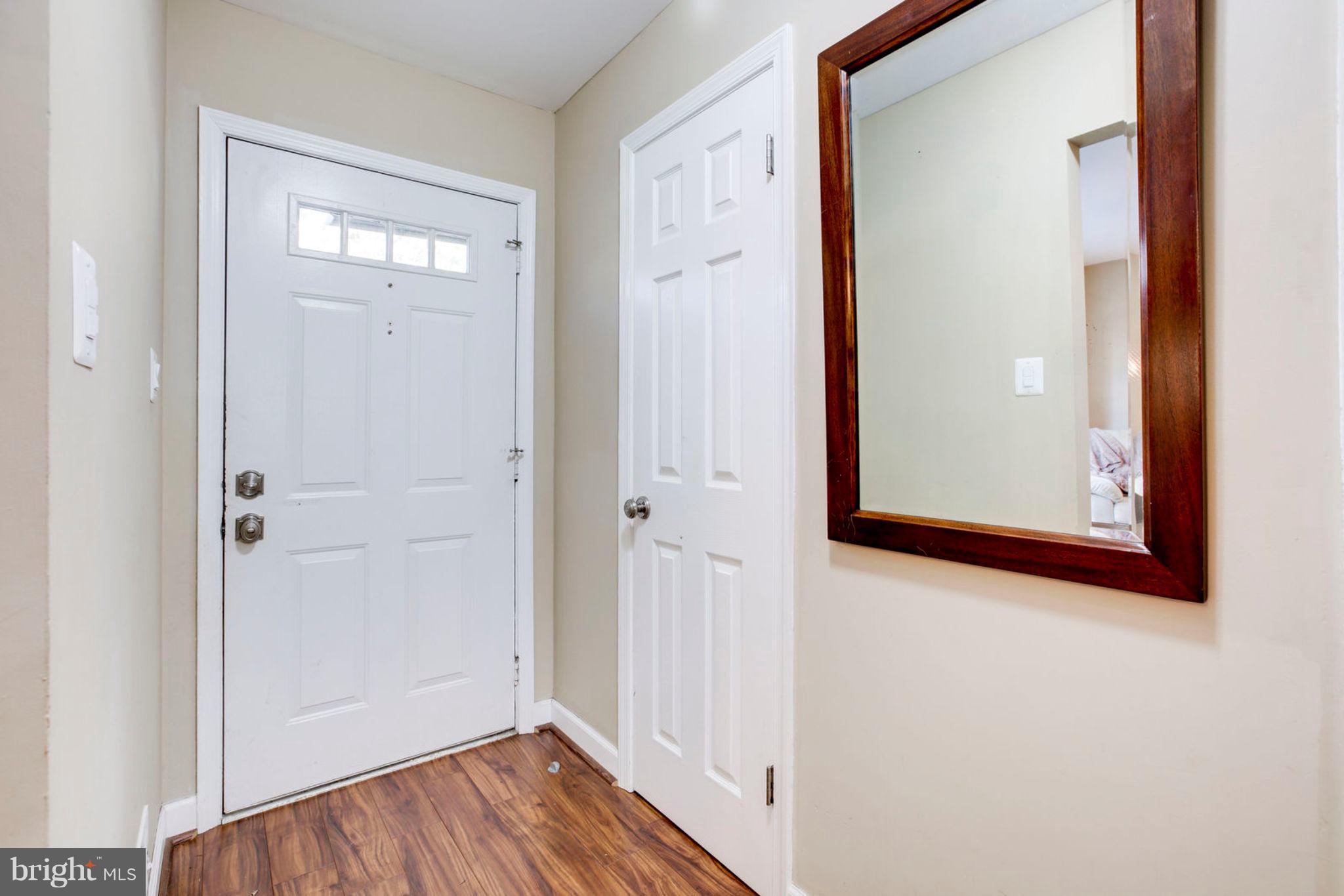 SARATOGA TOWNHOUSES - Residential