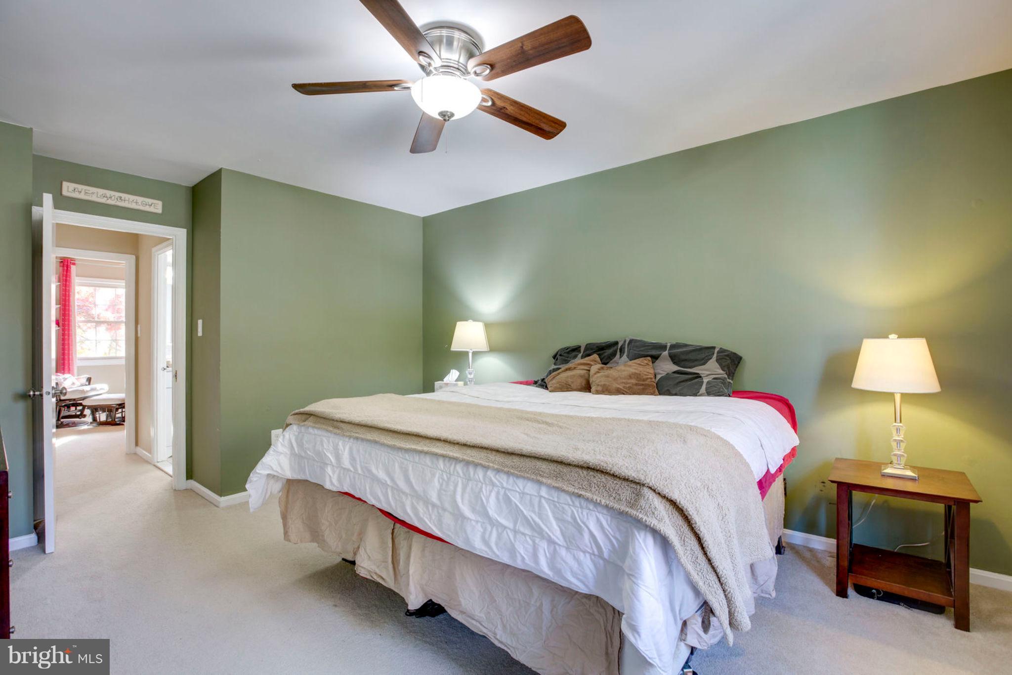 SARATOGA TOWNHOUSES - Residential