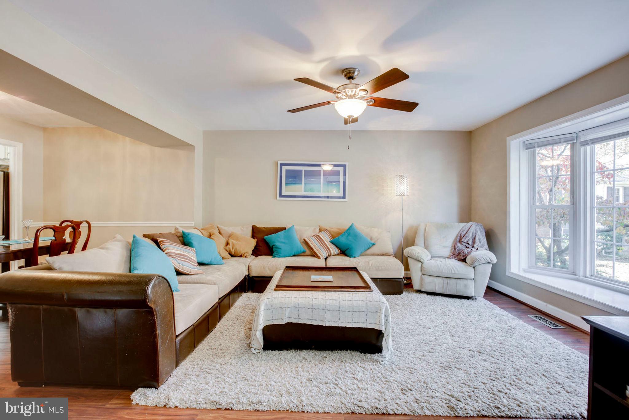 SARATOGA TOWNHOUSES - Residential