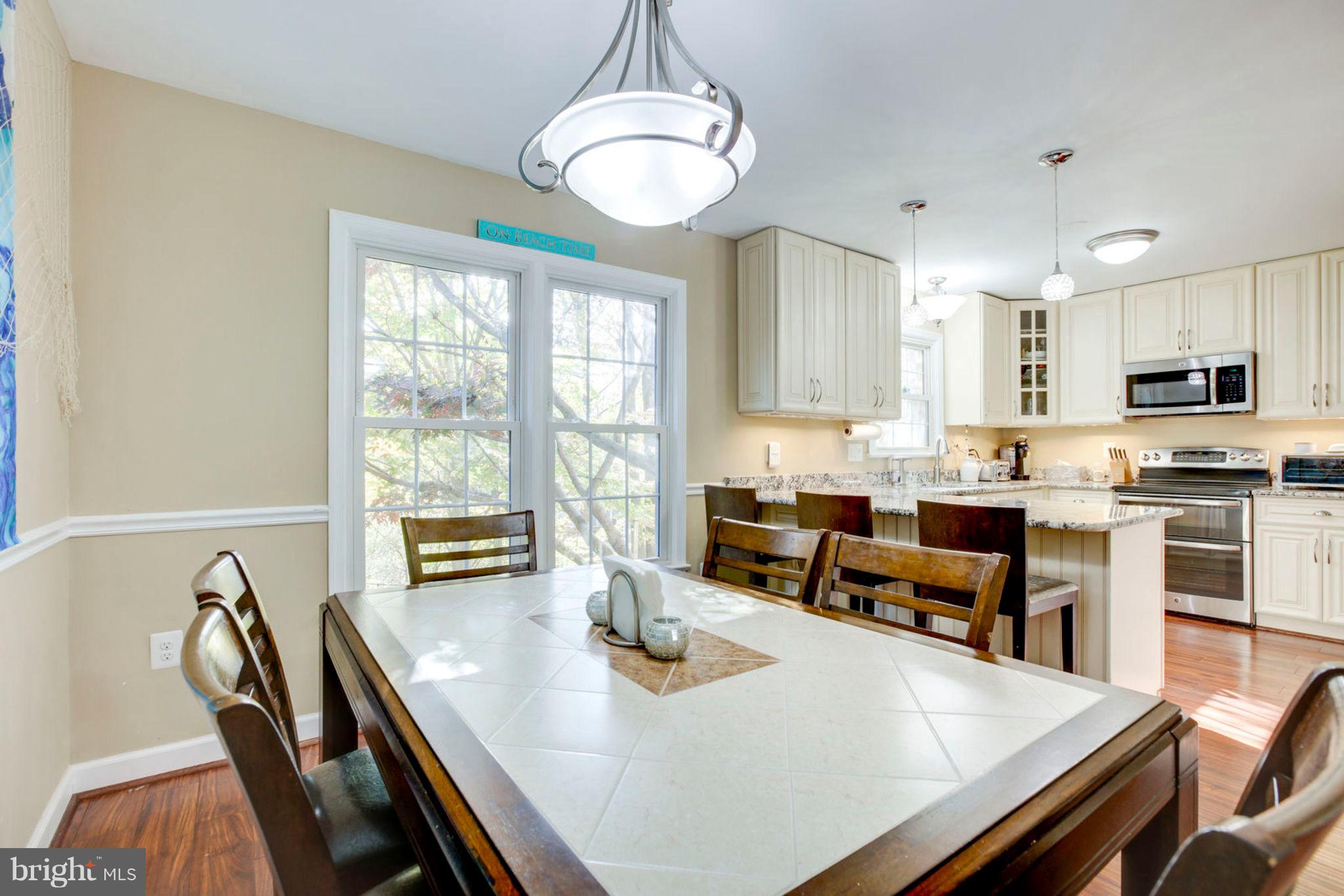 SARATOGA TOWNHOUSES - Residential