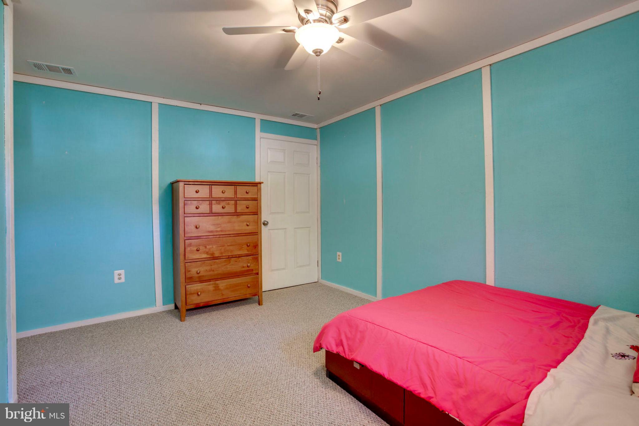 SARATOGA TOWNHOUSES - Residential