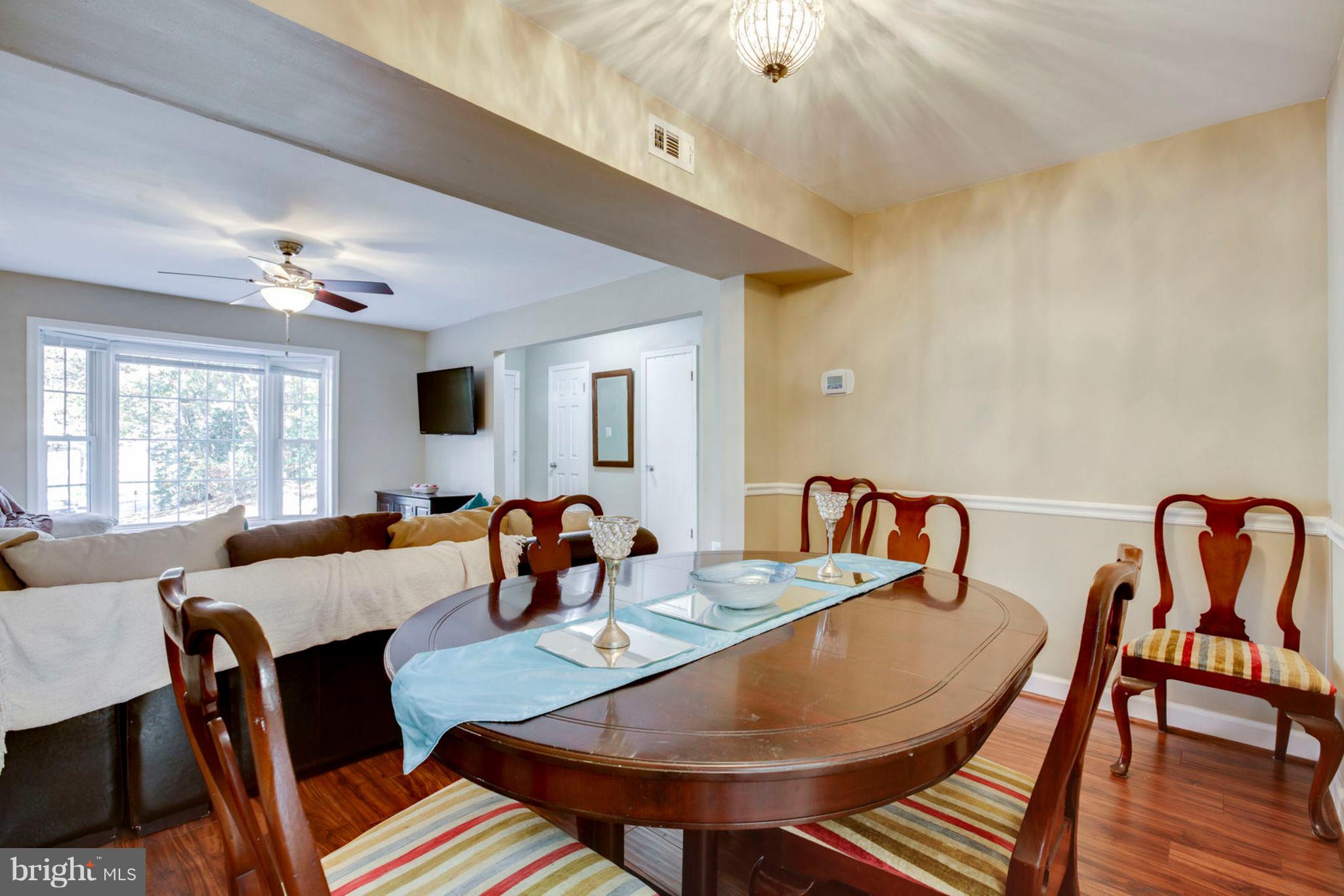 SARATOGA TOWNHOUSES - Residential