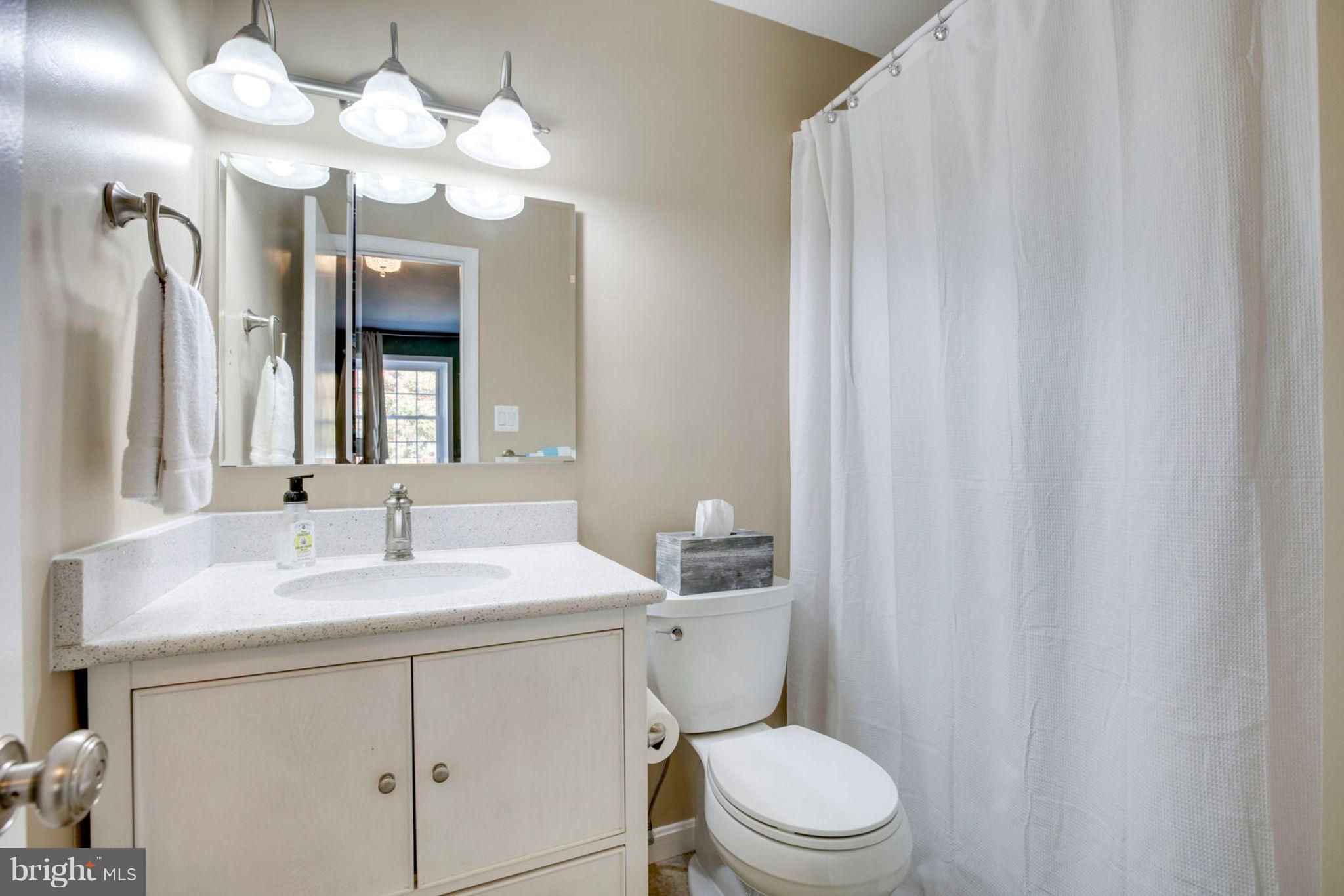 SARATOGA TOWNHOUSES - Residential