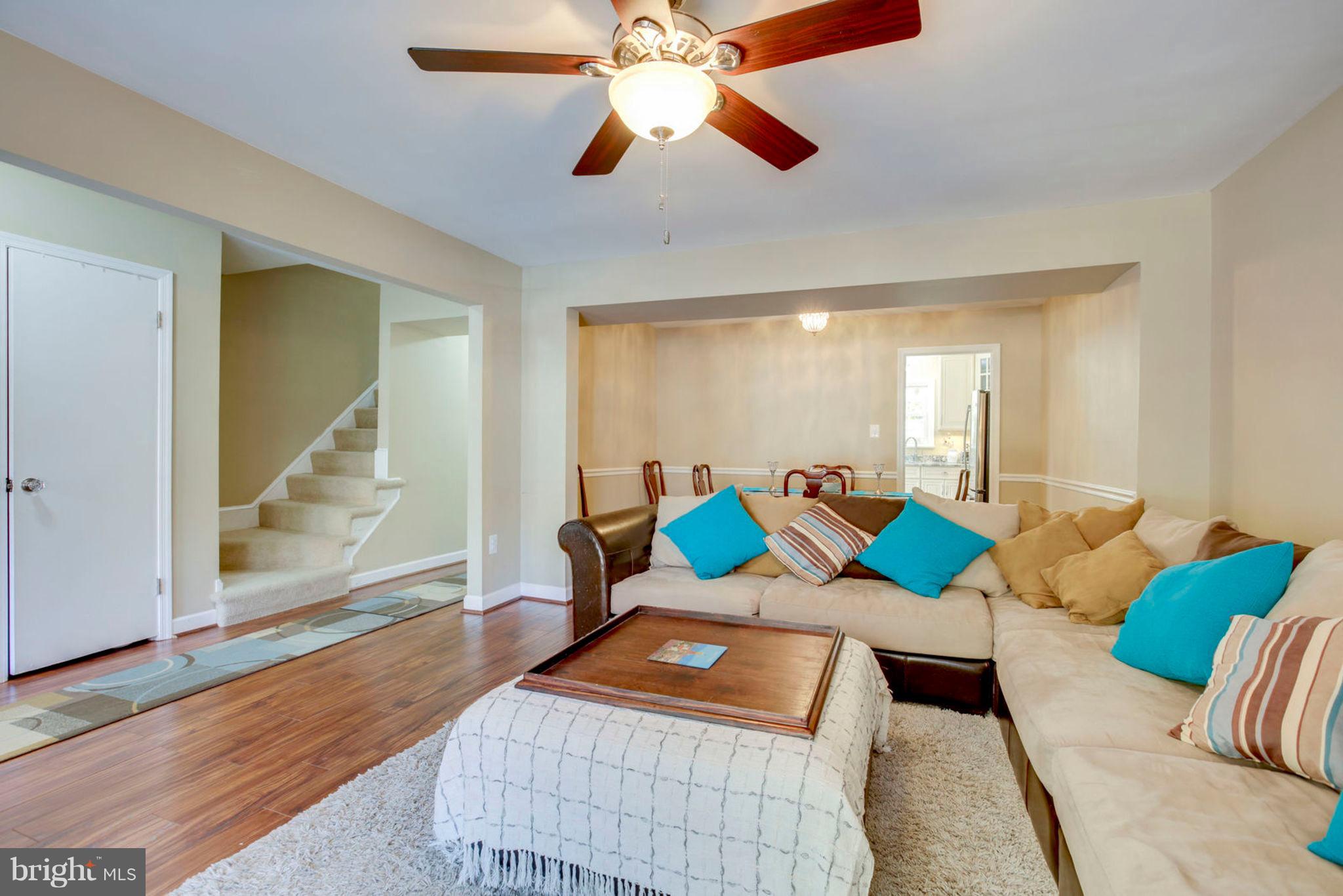 SARATOGA TOWNHOUSES - Residential