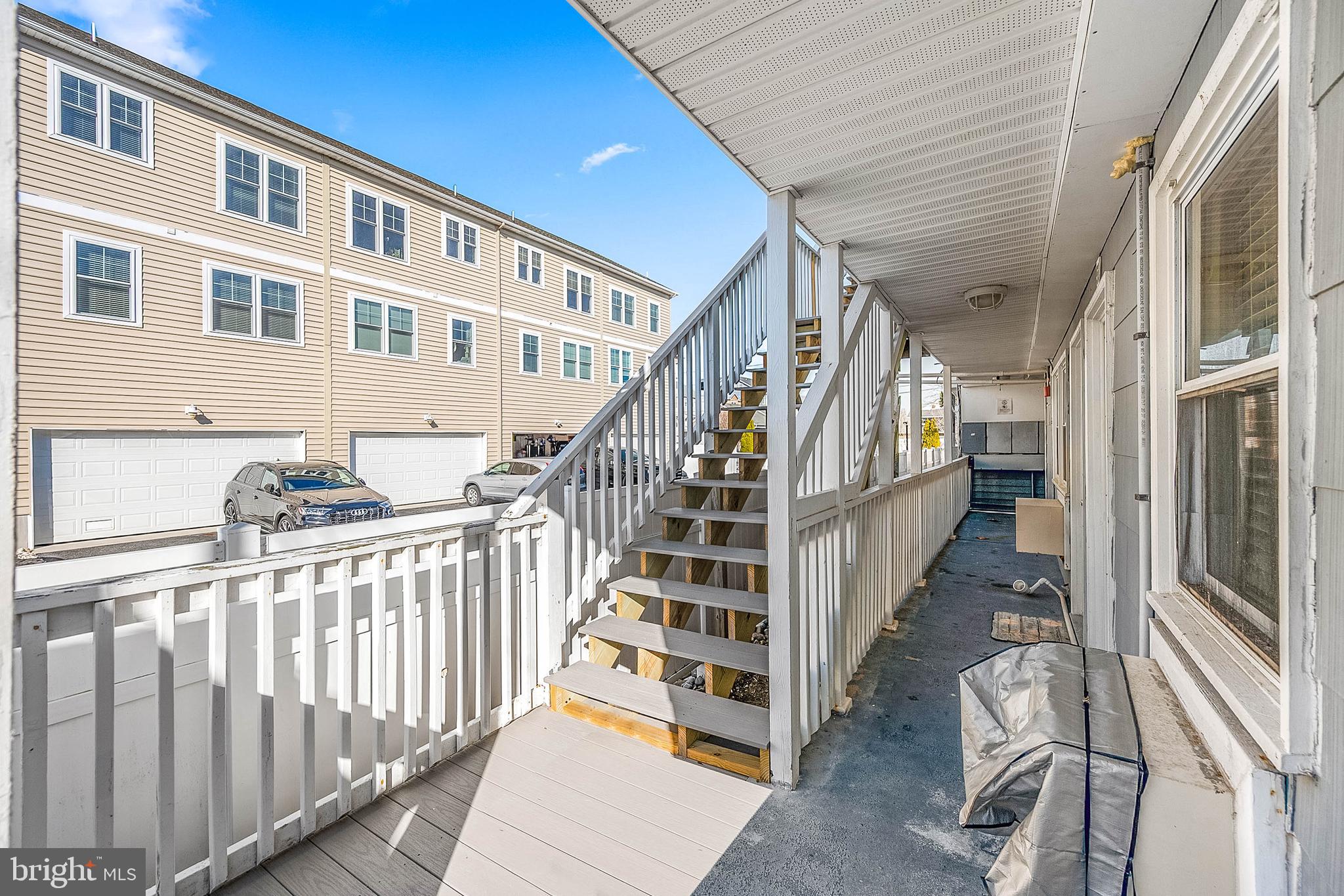 HITCHENS & TRIMPER - Residential