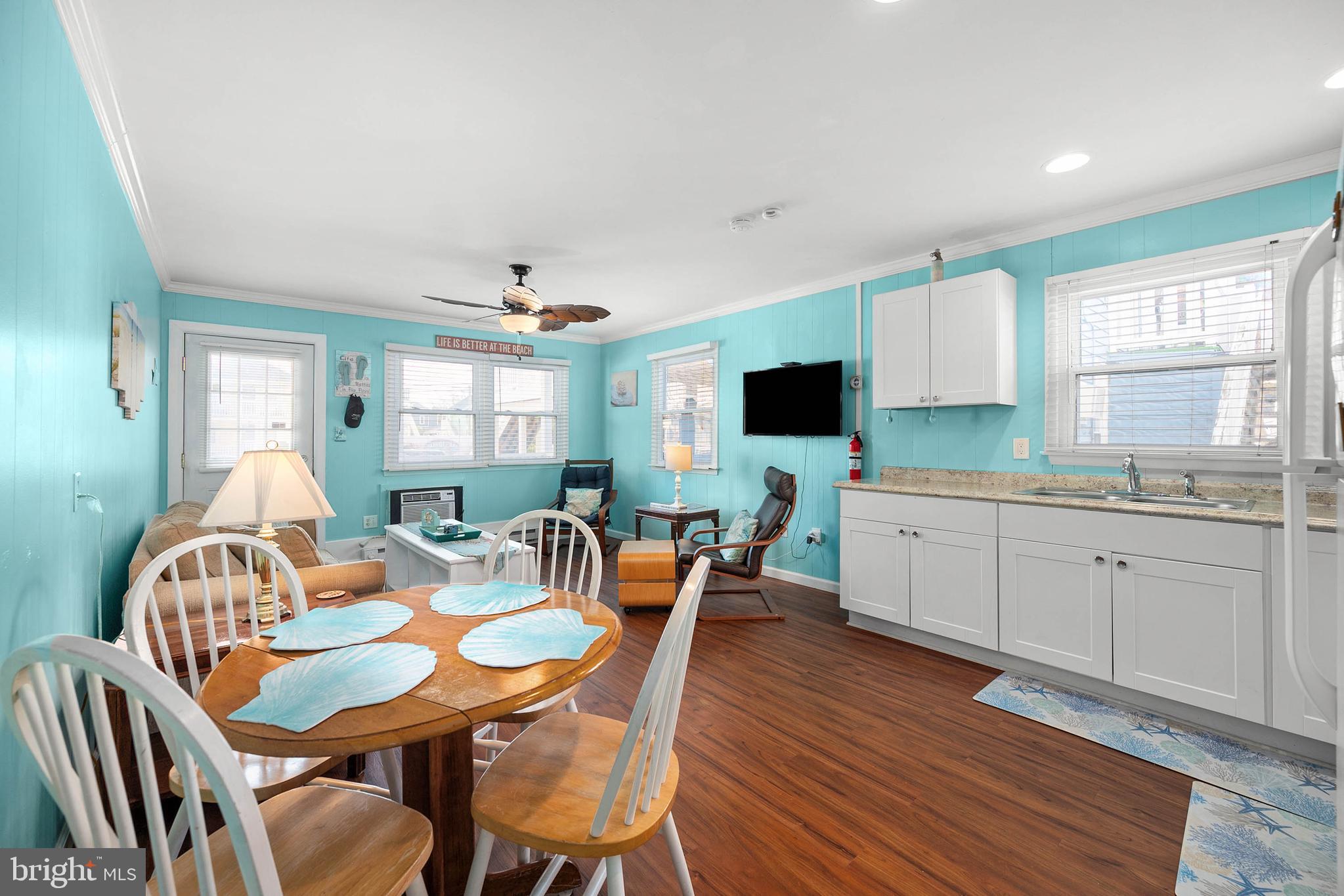 HITCHENS & TRIMPER - Residential