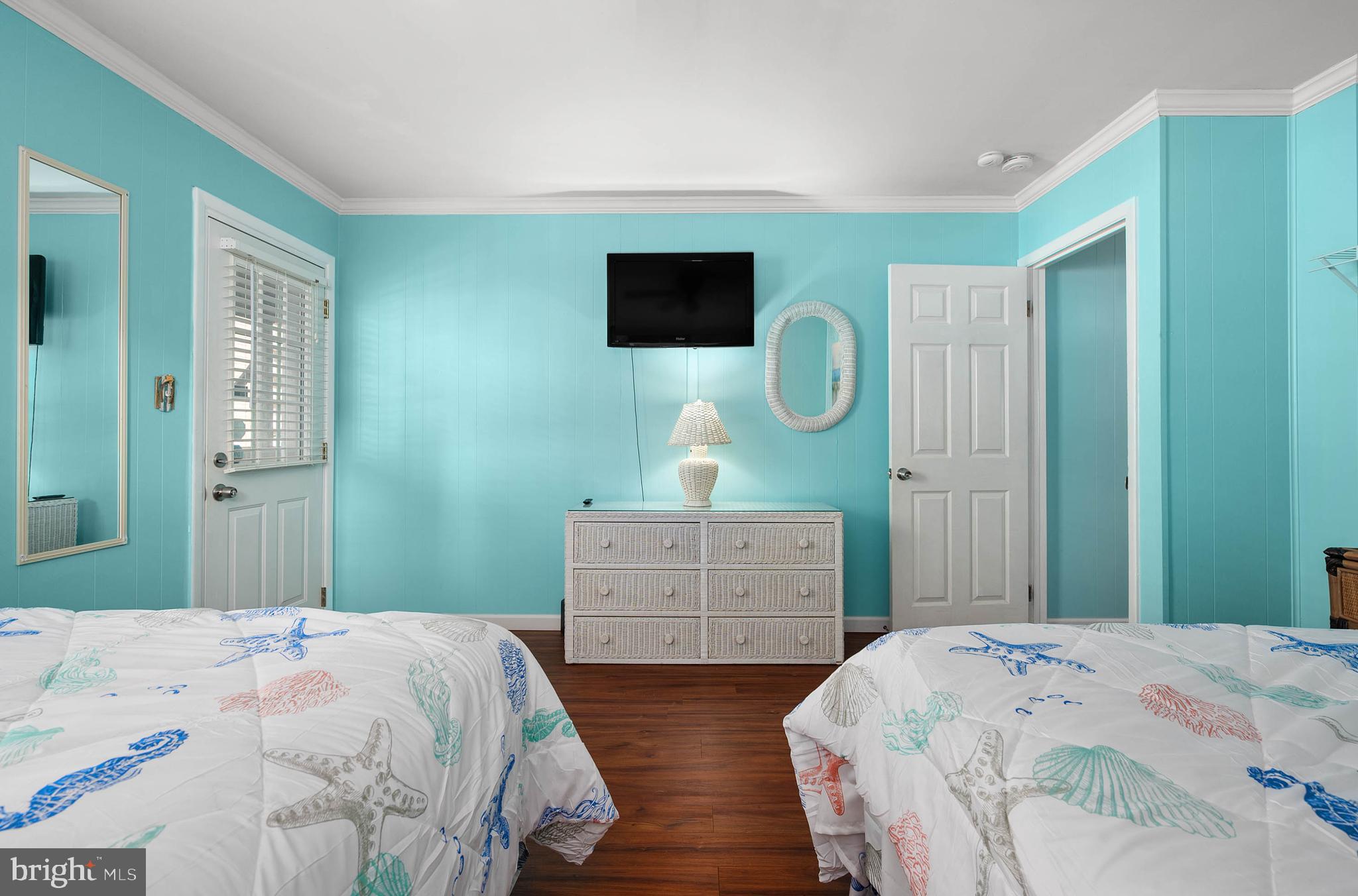 HITCHENS & TRIMPER - Residential