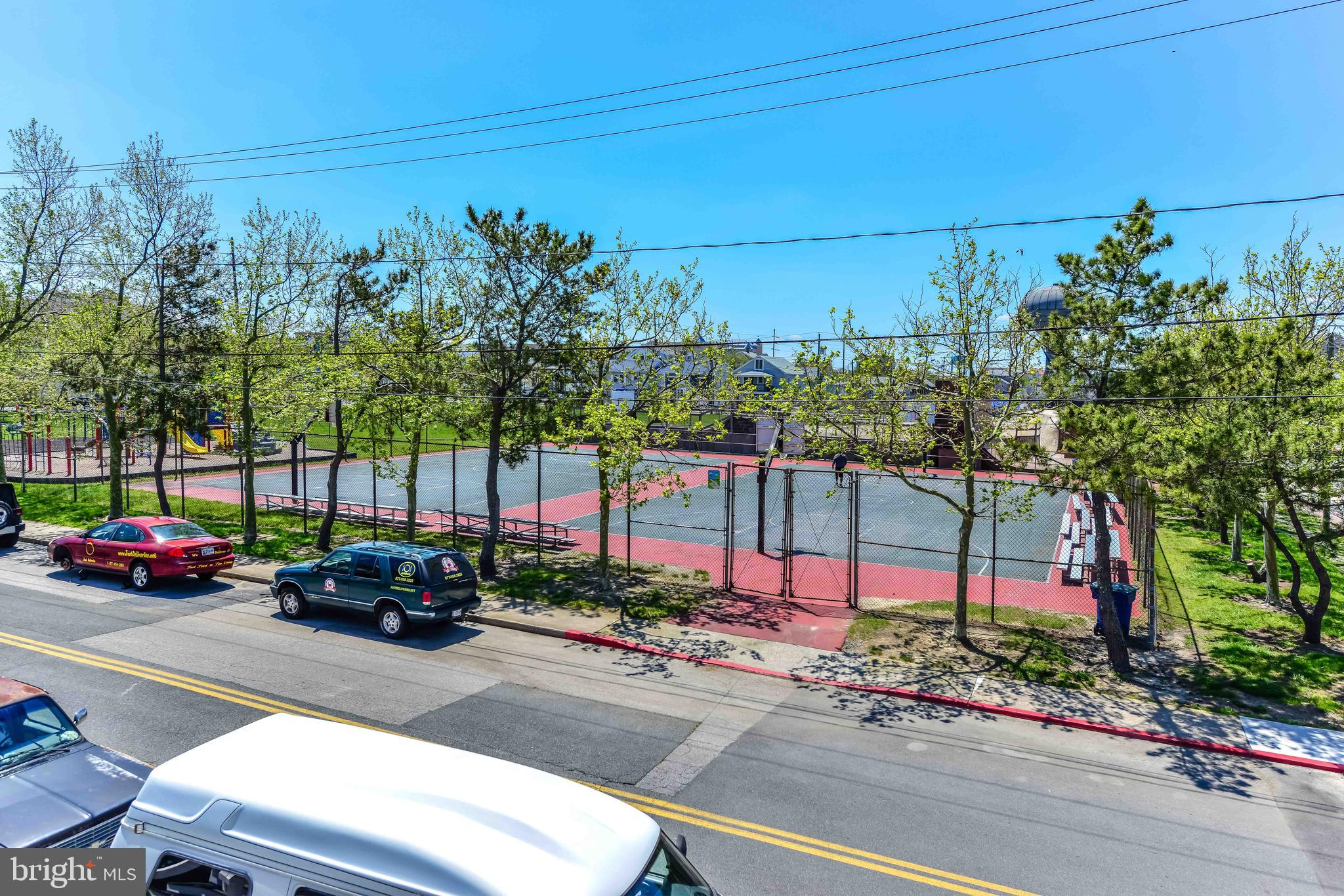 HITCHENS & TRIMPER - Residential