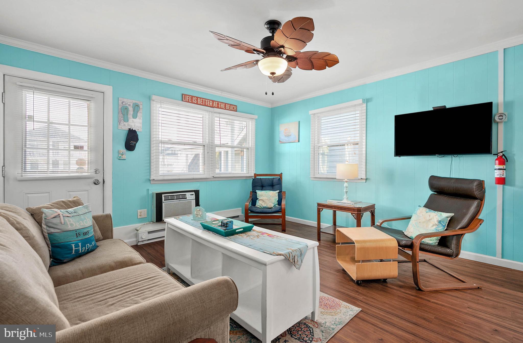 HITCHENS & TRIMPER - Residential