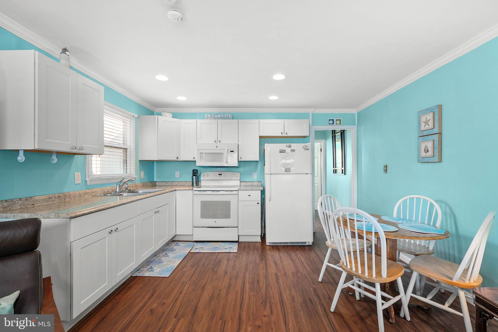 HITCHENS & TRIMPER - Residential