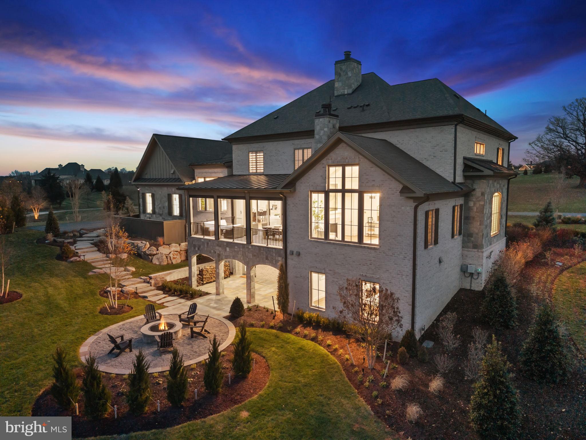 ESTATES @ CREIGHTON FARM - Residential