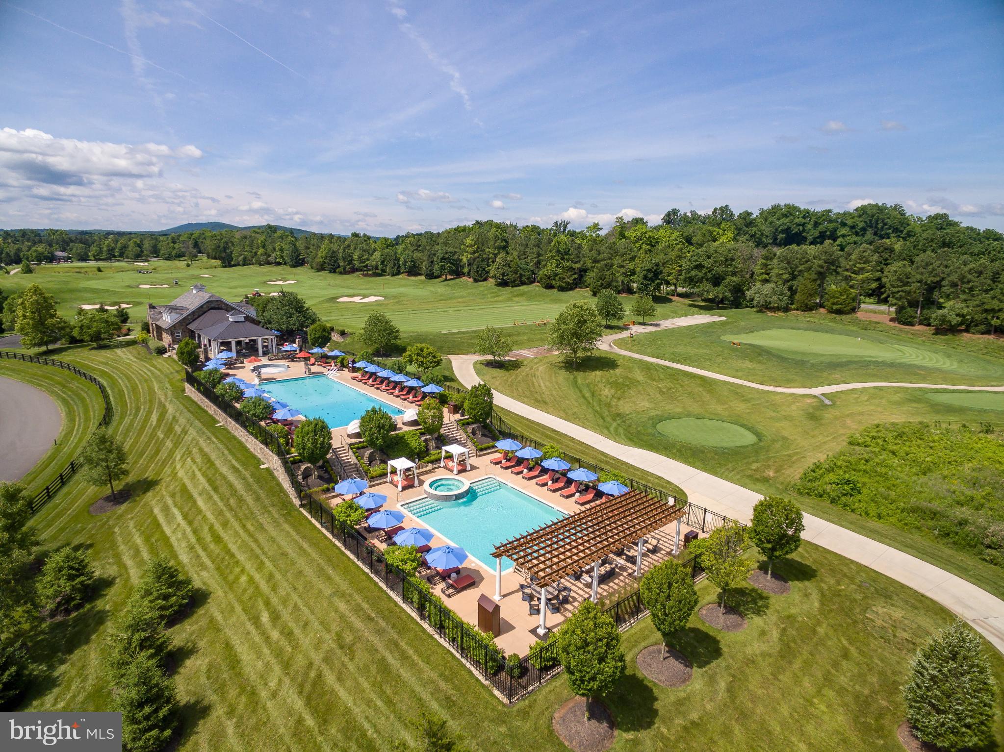 ESTATES @ CREIGHTON FARM - Residential