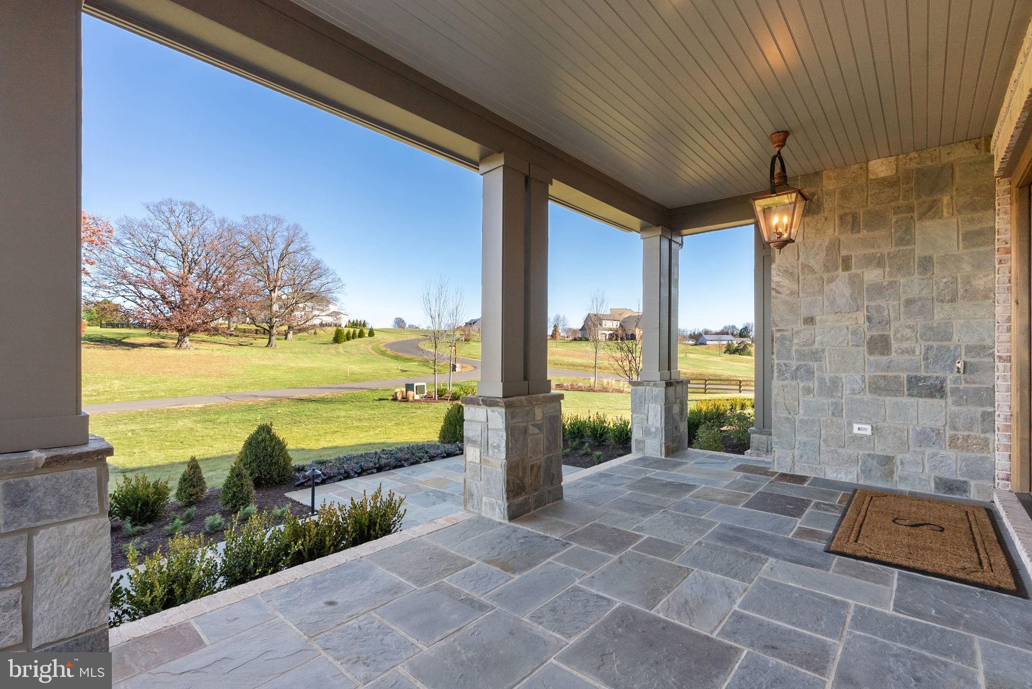 ESTATES @ CREIGHTON FARM - Residential