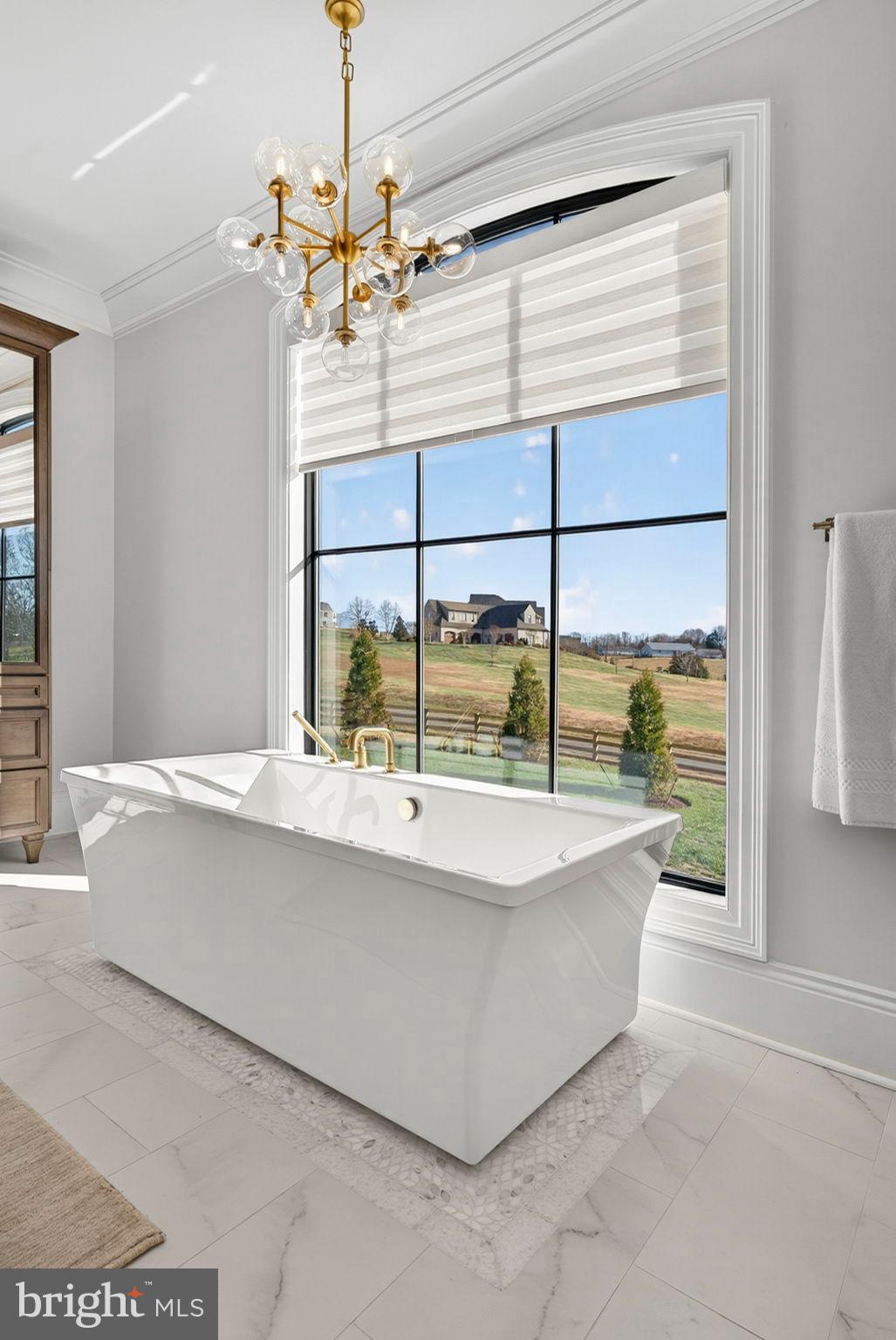 ESTATES @ CREIGHTON FARM - Residential