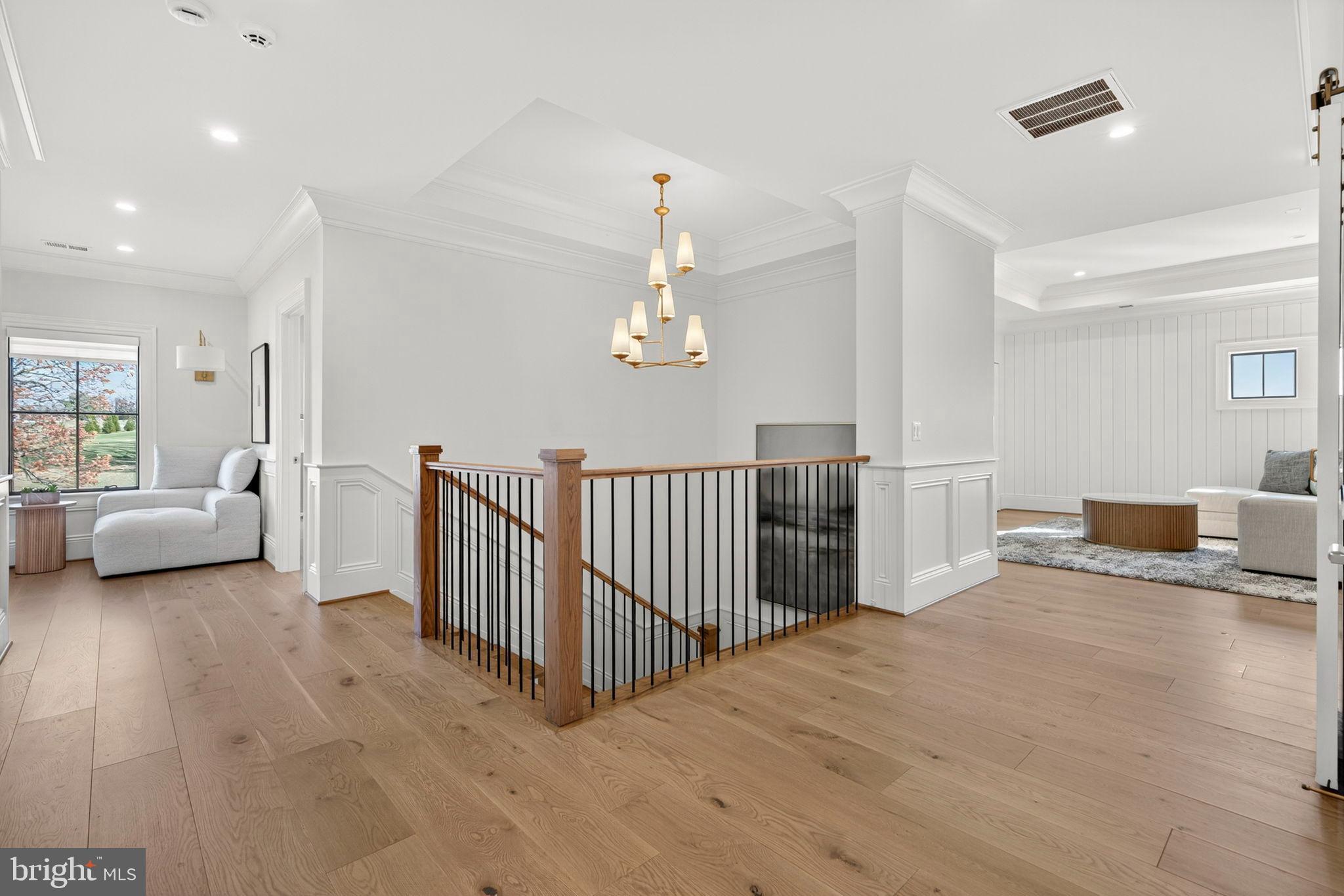 ESTATES @ CREIGHTON FARM - Residential