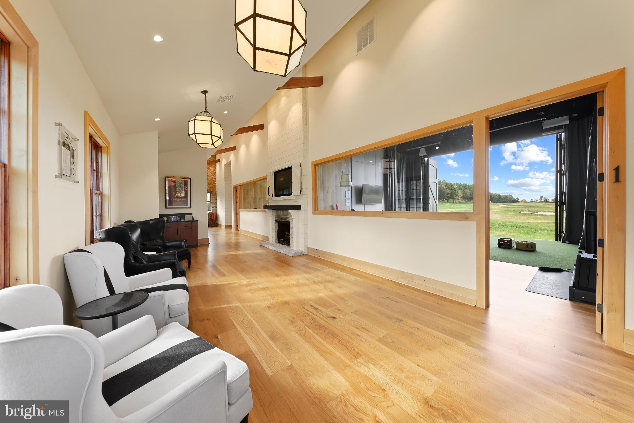 ESTATES @ CREIGHTON FARM - Residential