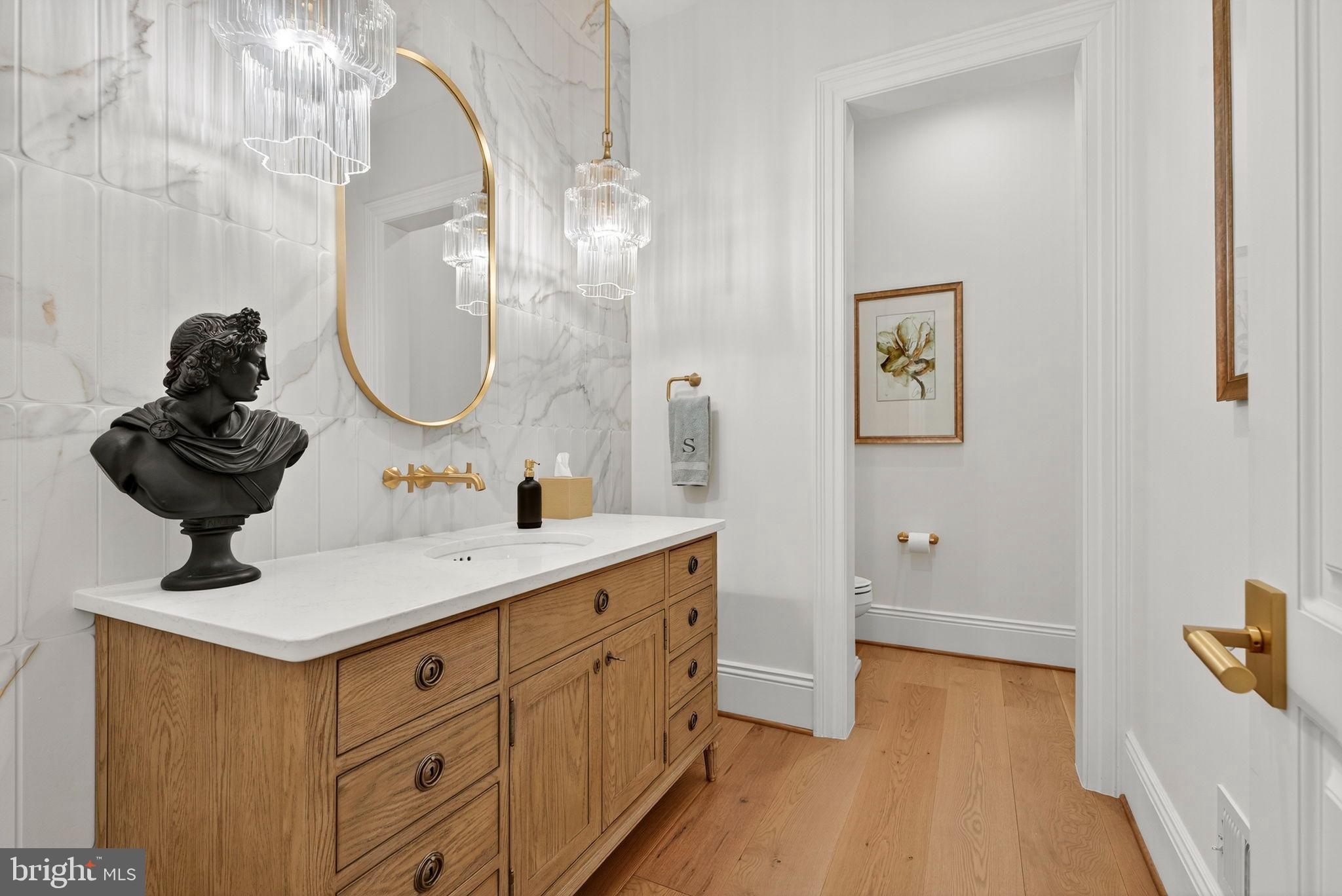 ESTATES @ CREIGHTON FARM - Residential