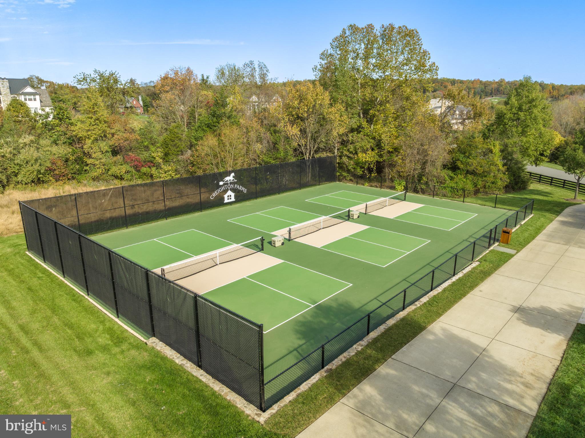 ESTATES @ CREIGHTON FARM - Residential